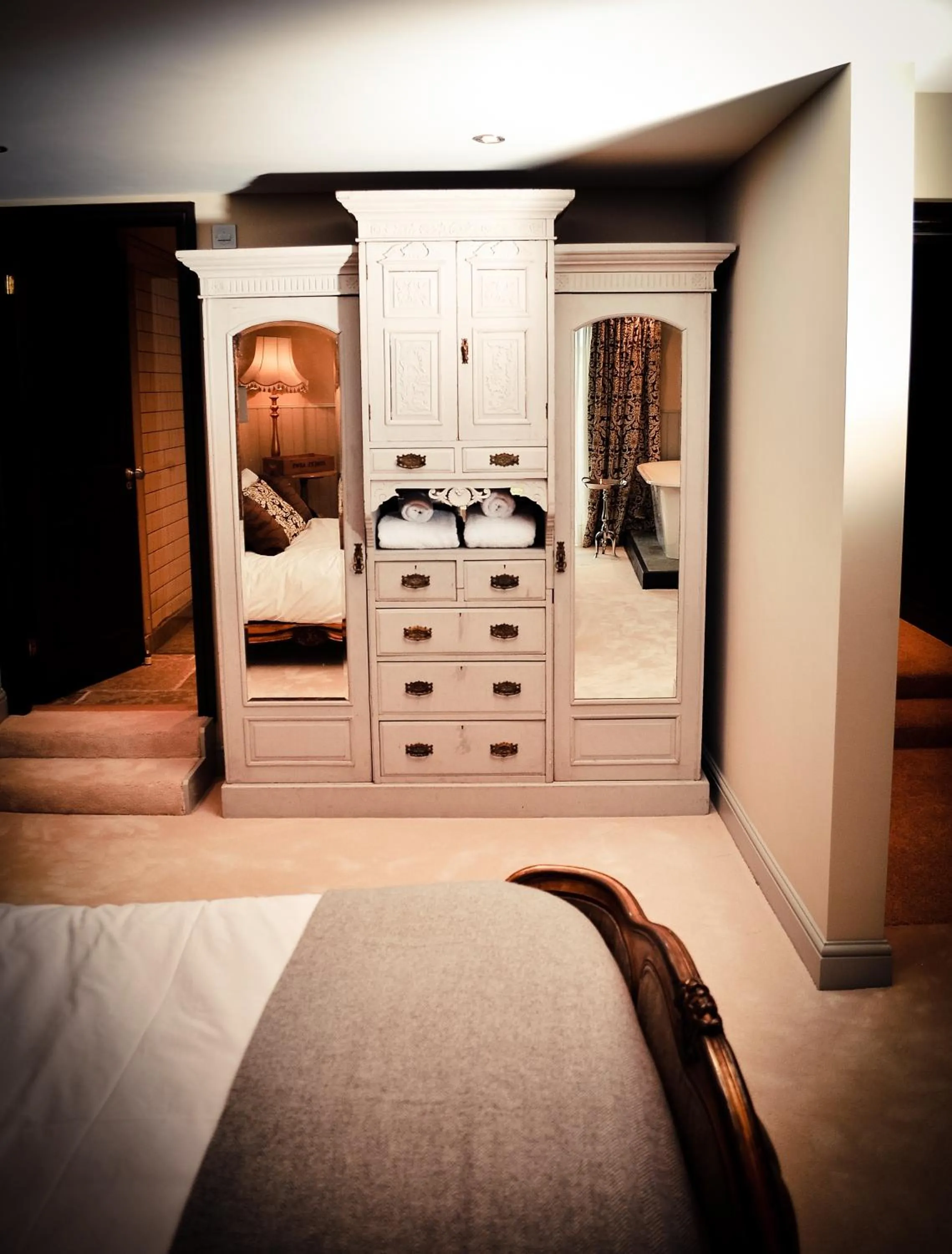 Bedroom, Bed in The Joiners Arms