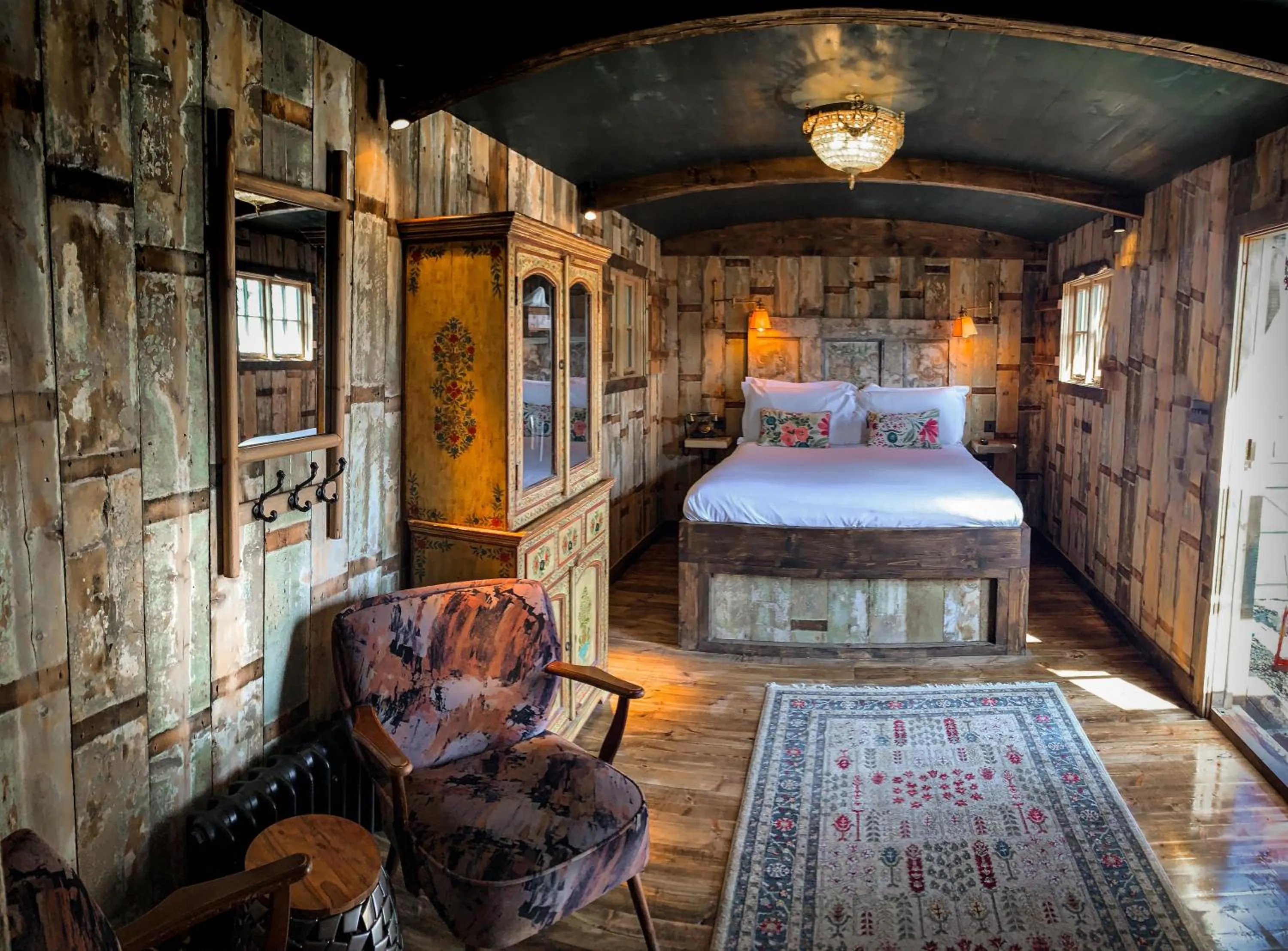 Bed in The Joiners Arms