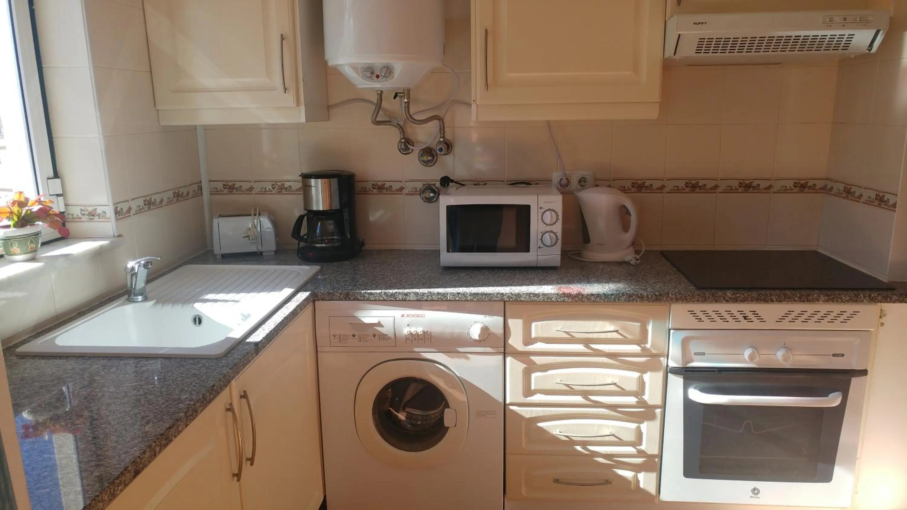 Kitchen or kitchenette in Castelos da Rocha