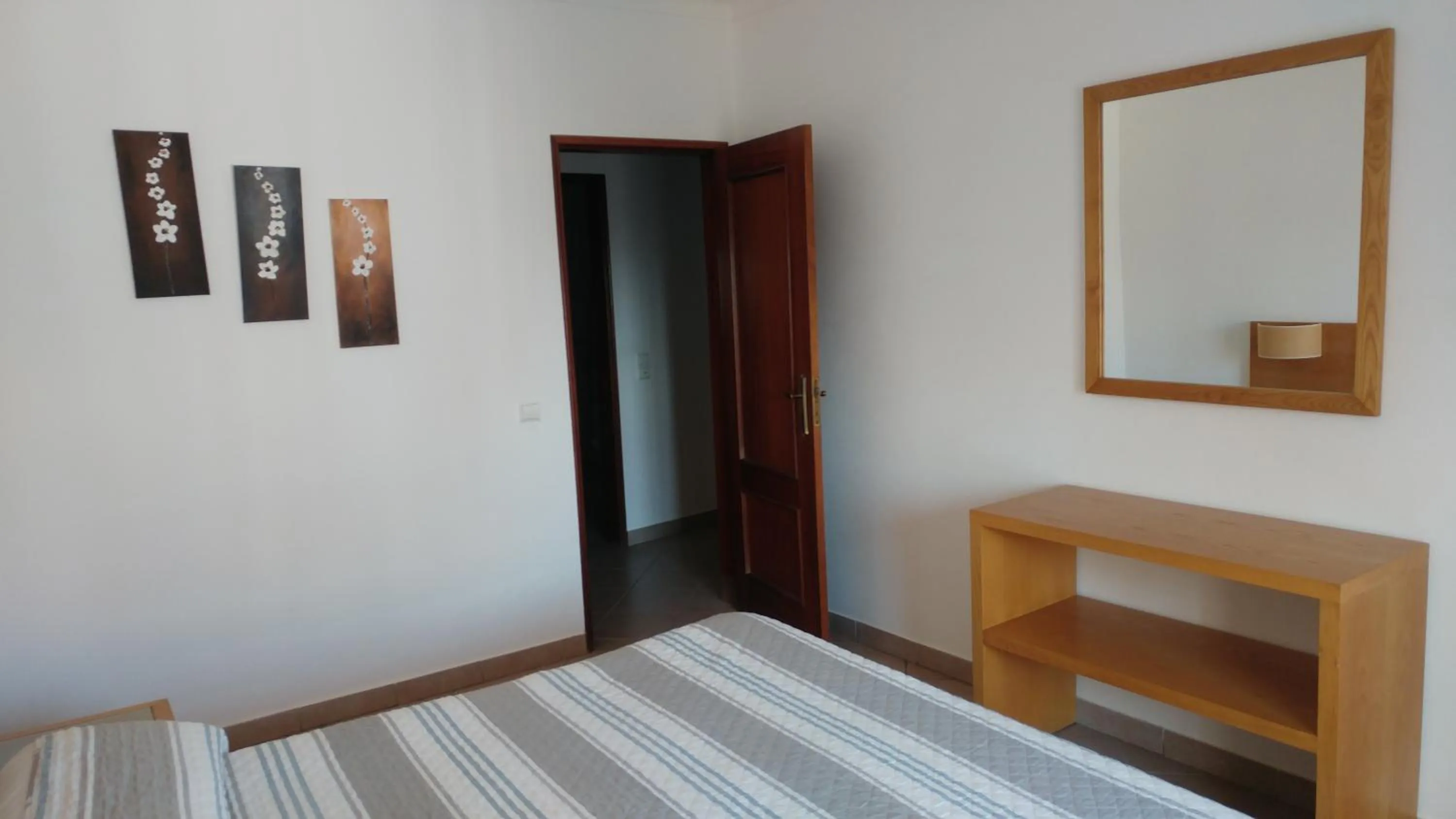 Bedroom, Bed in Castelos da Rocha
