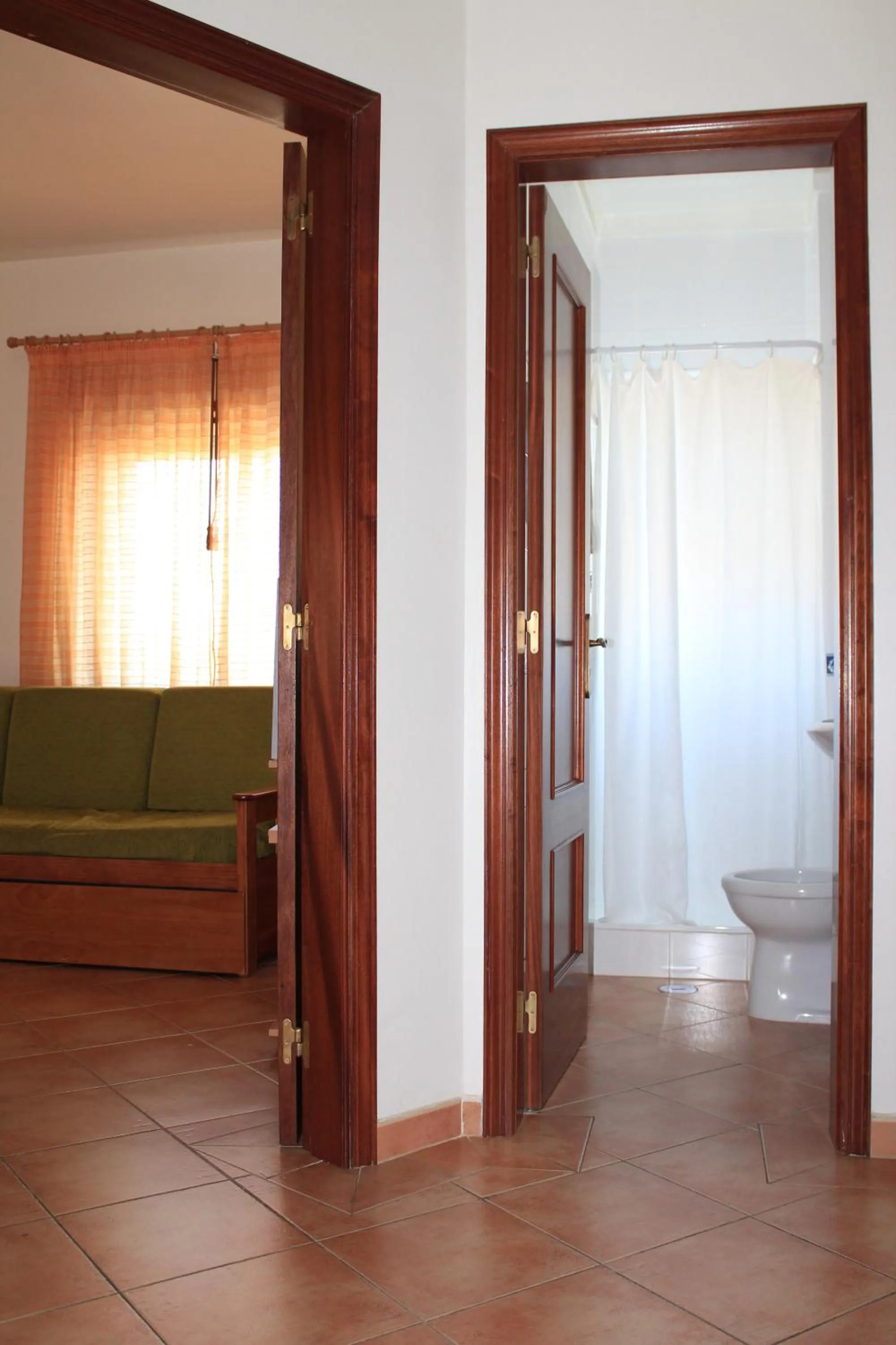Decorative detail, Bed in Castelos da Rocha
