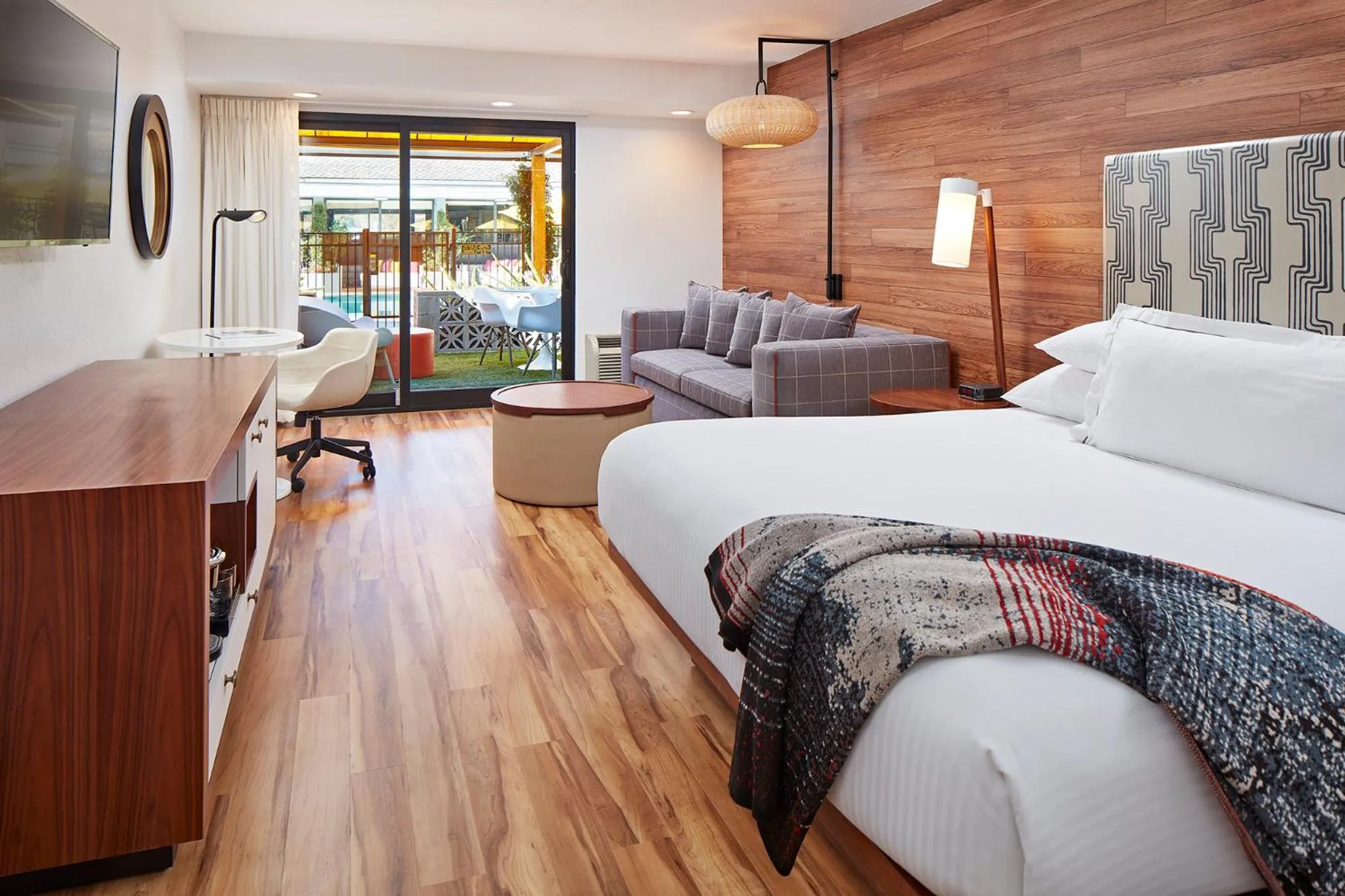 Photo of the whole room, Bed in Carmel Mission Inn