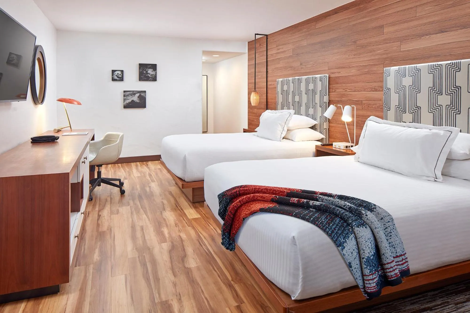 Photo of the whole room, Bed in Carmel Mission Inn