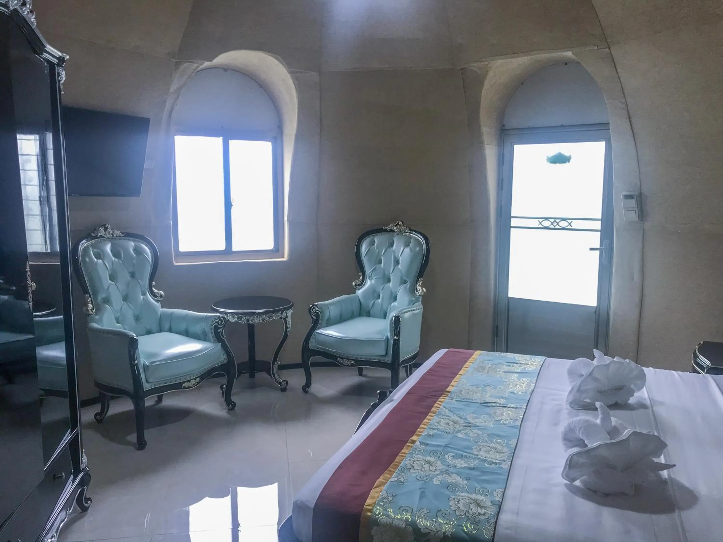 Bed in The Lion Kingdom Sigiriya