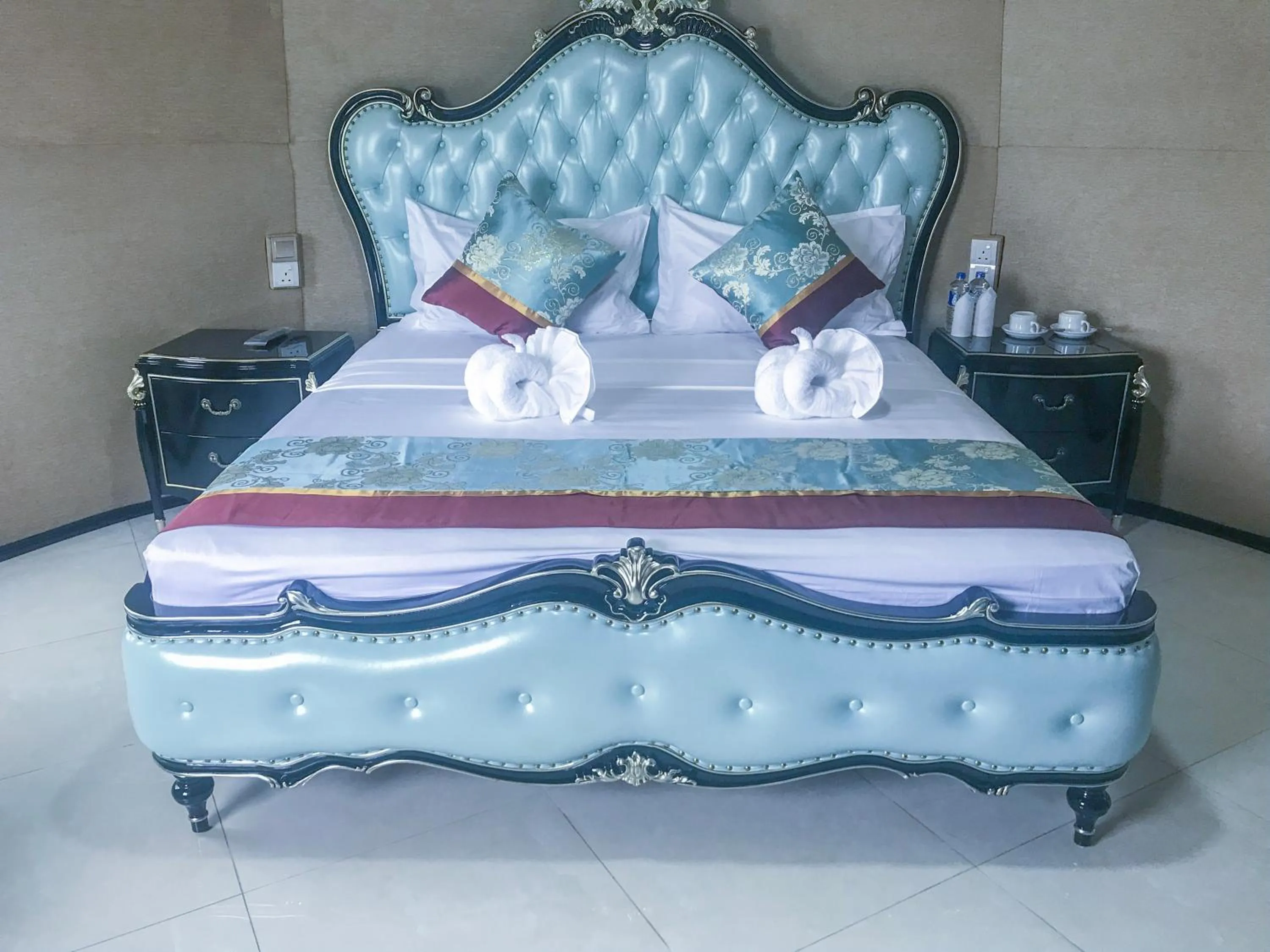 Bed in The Lion Kingdom Sigiriya