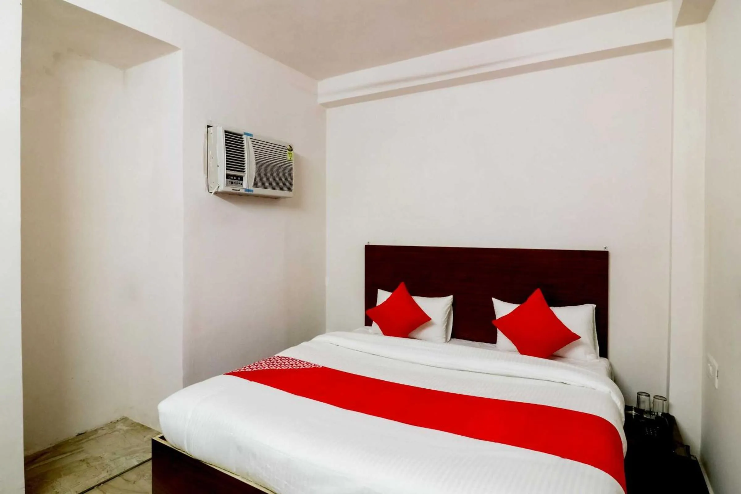 Bedroom in Hotel O Lovely Inn Near Akshardham