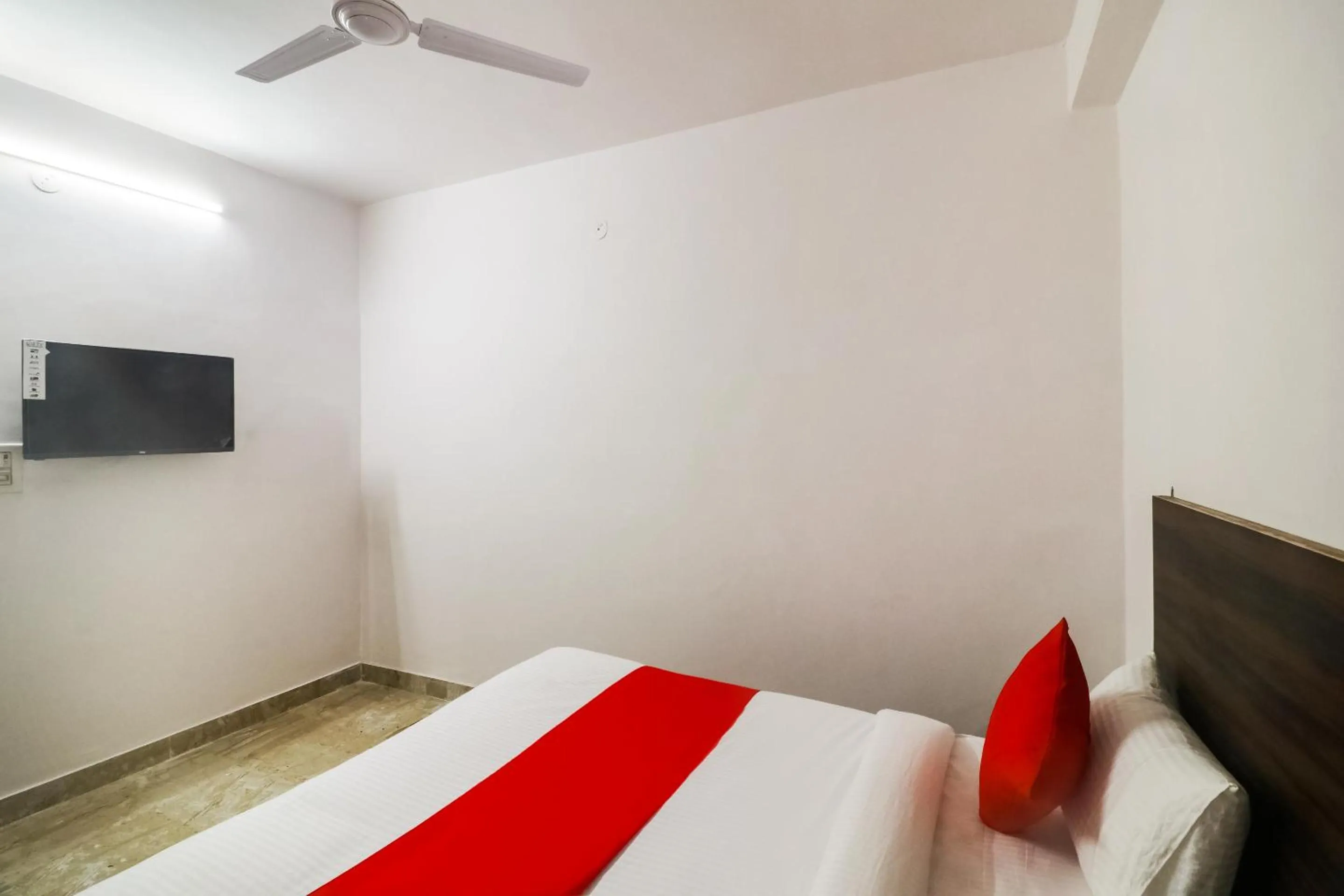 Bedroom in Hotel O Lovely Inn Near Akshardham