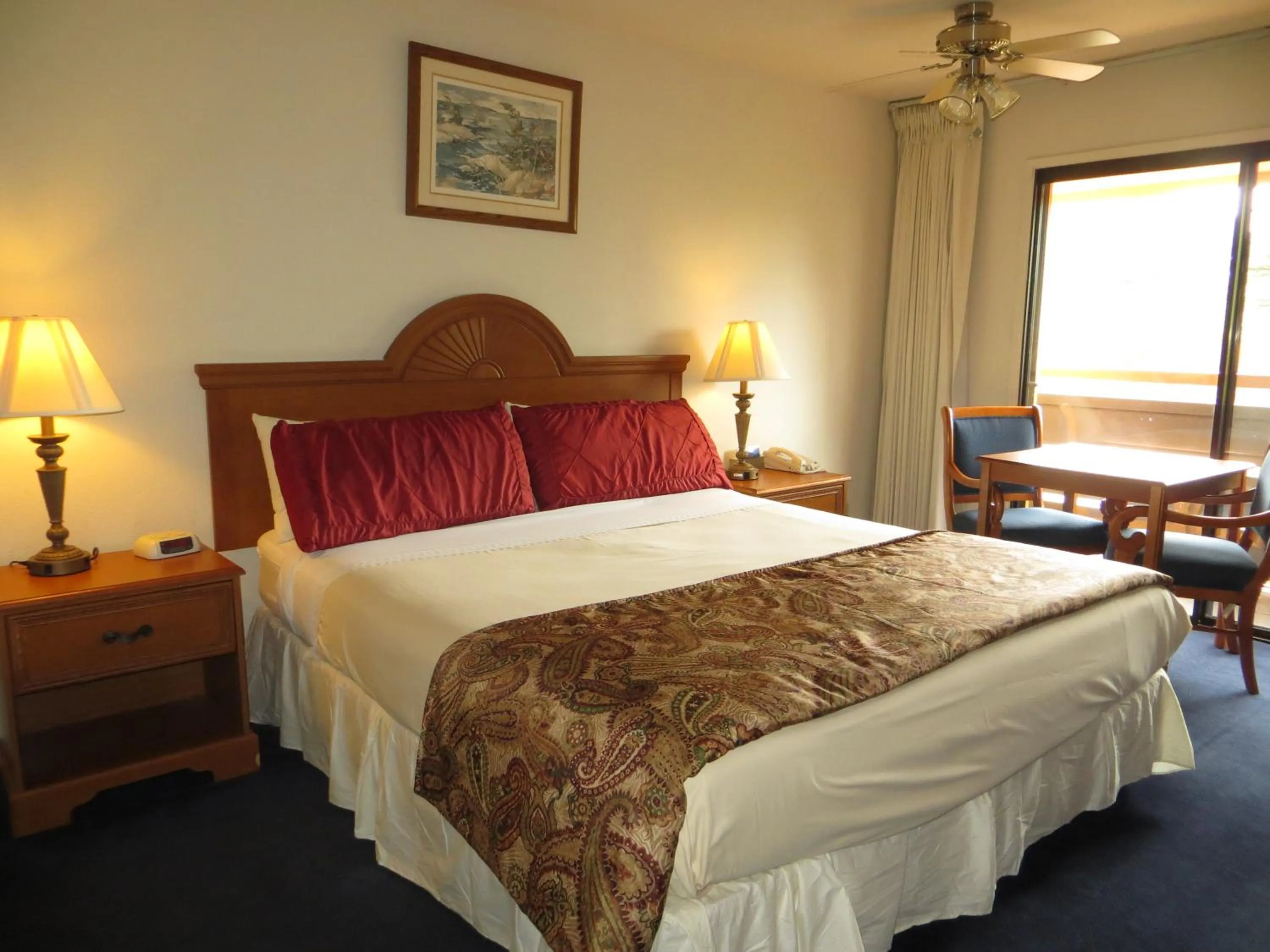 Bed in The Monarch Resort