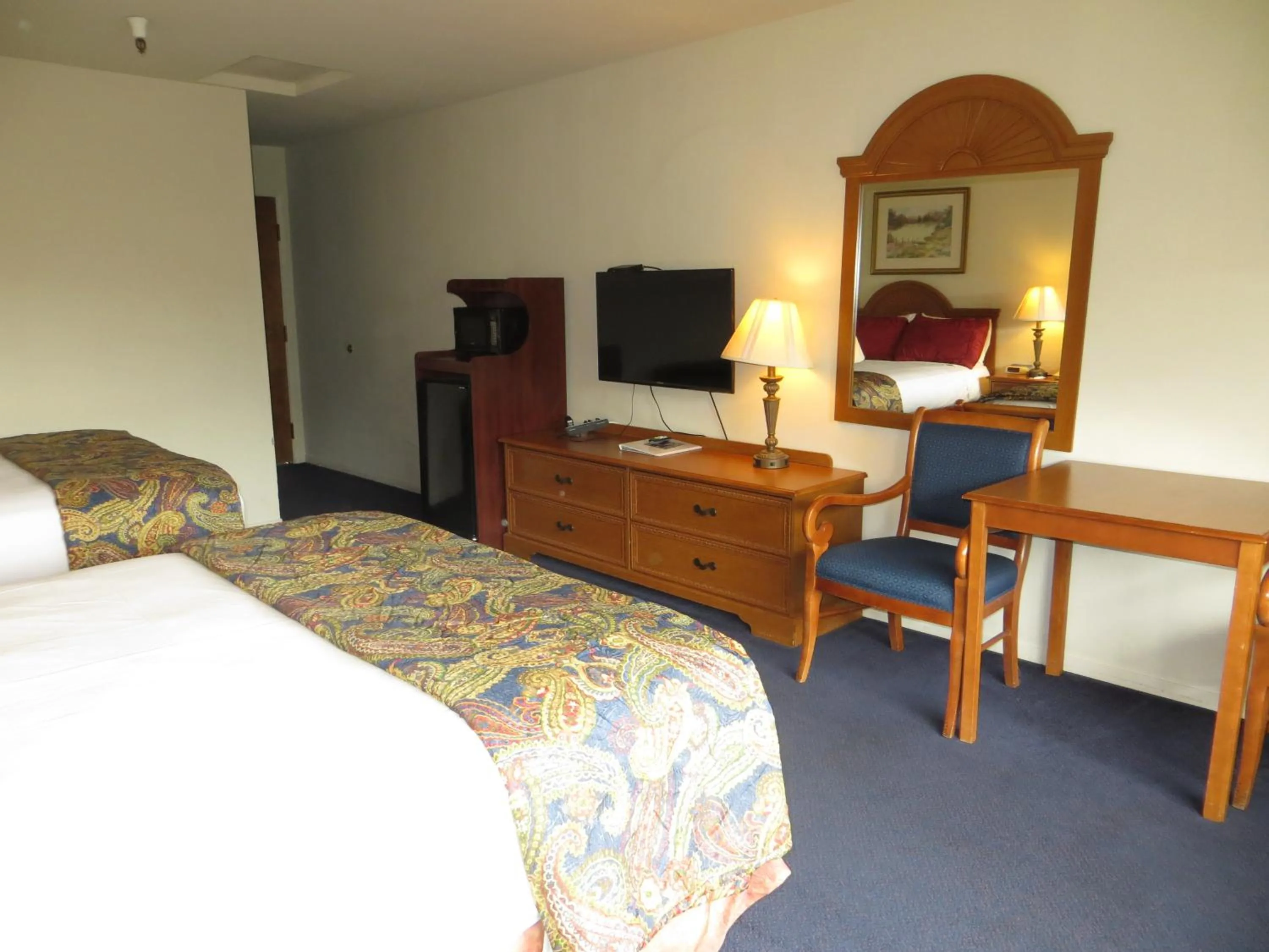 Bed in The Monarch Resort