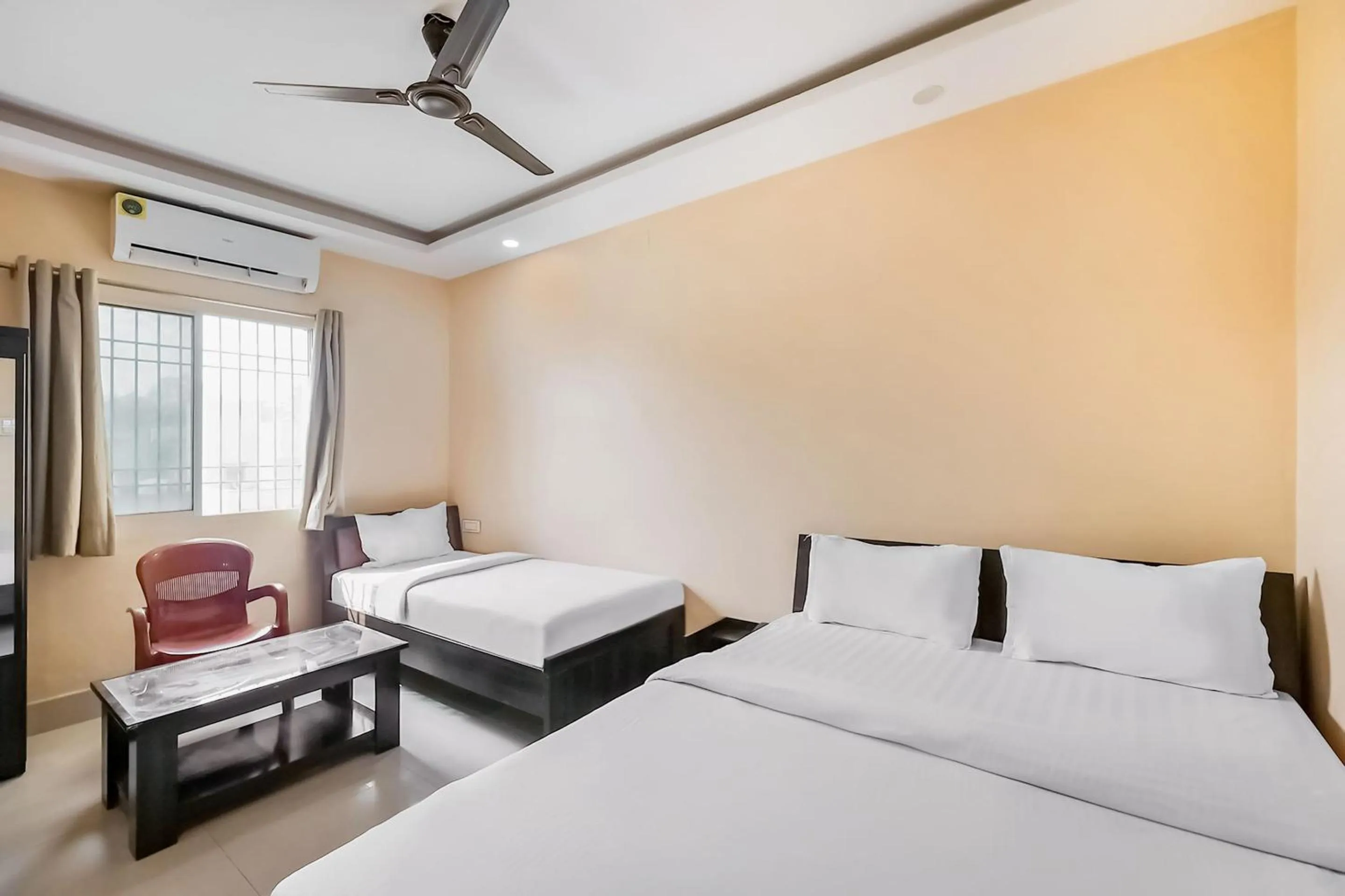 Bedroom, Bed in Super Hotel O The Orchid