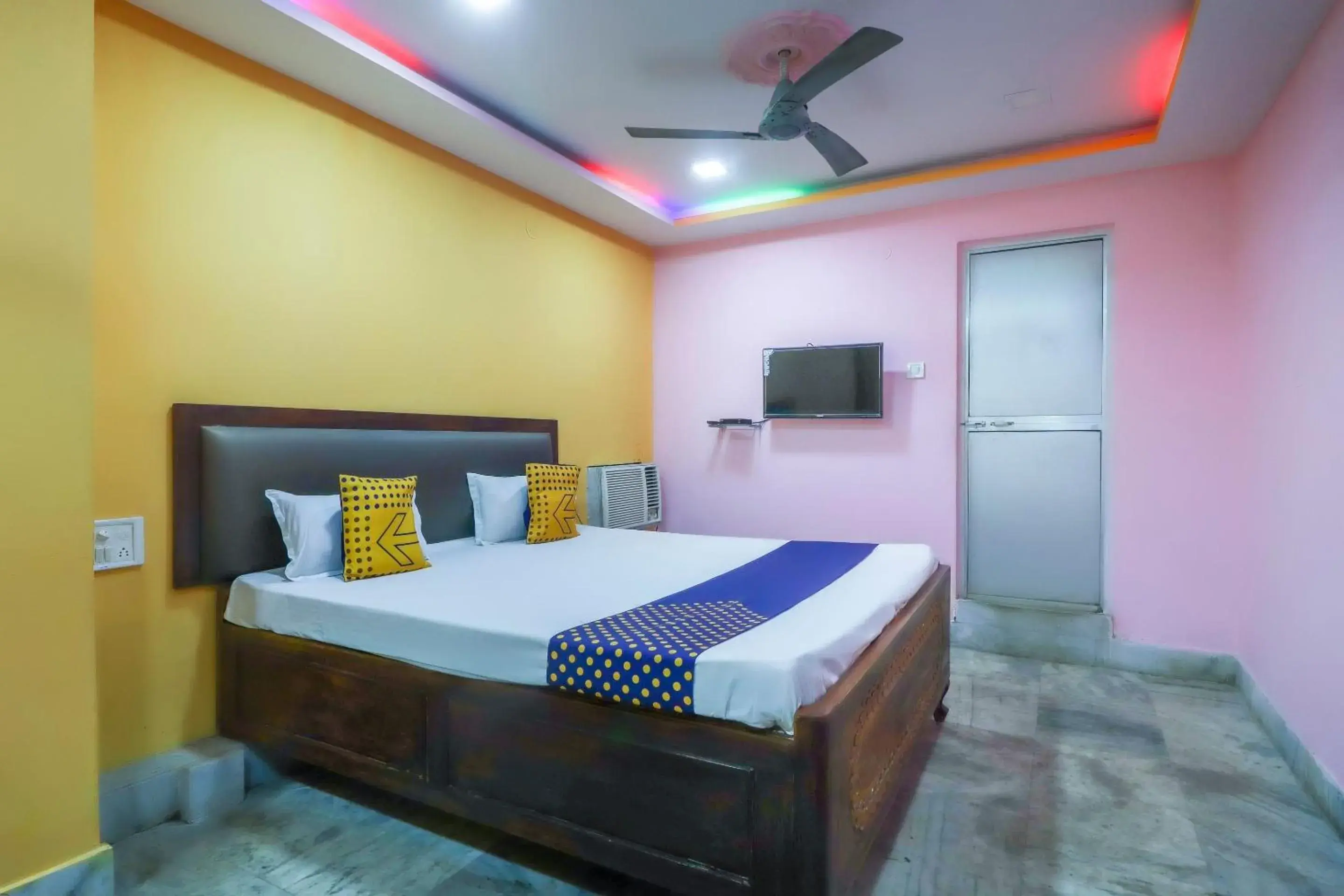 Deluxe Double Room - single occupancy in Hotel O Bright Deluxe Double Room - single occupancy in Hotel O Bright