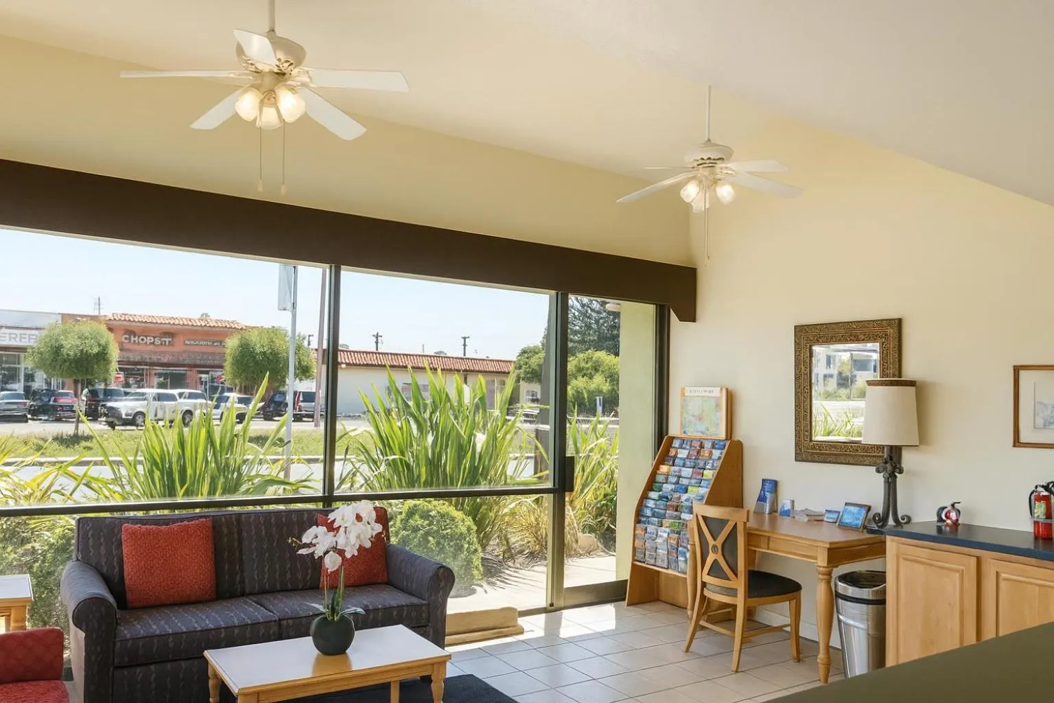 Street view in Sand Dollar Inn