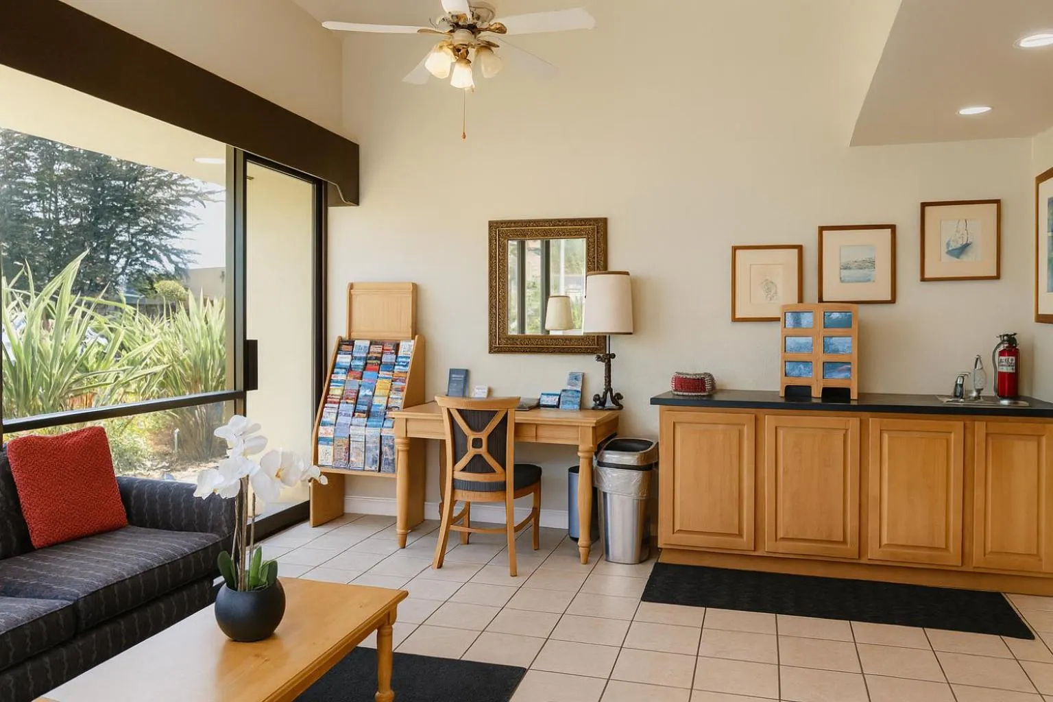 Lobby or reception in Sand Dollar Inn
