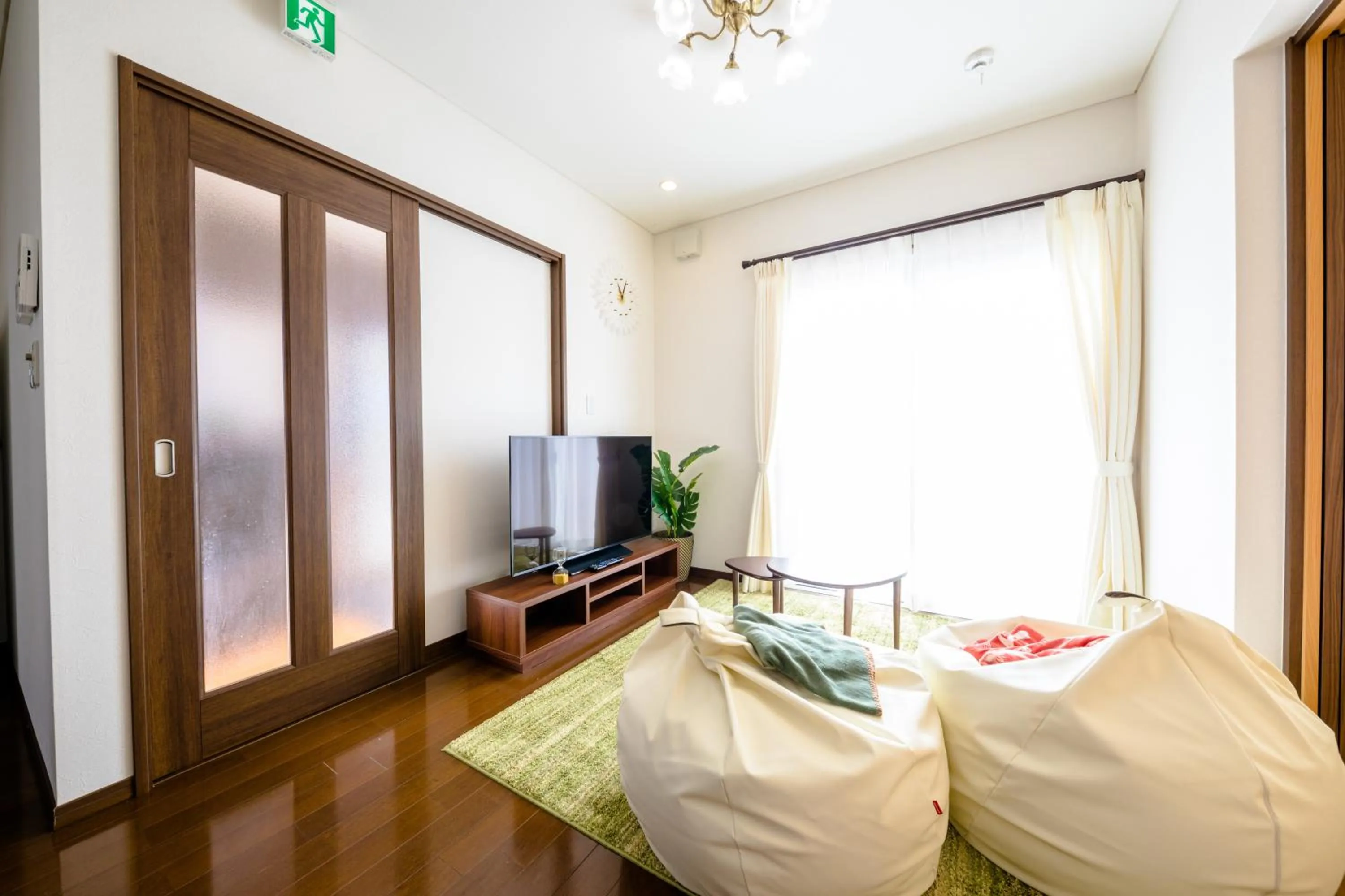 TV and multimedia, Bed in Fuji Viewest Villa RAKUWA