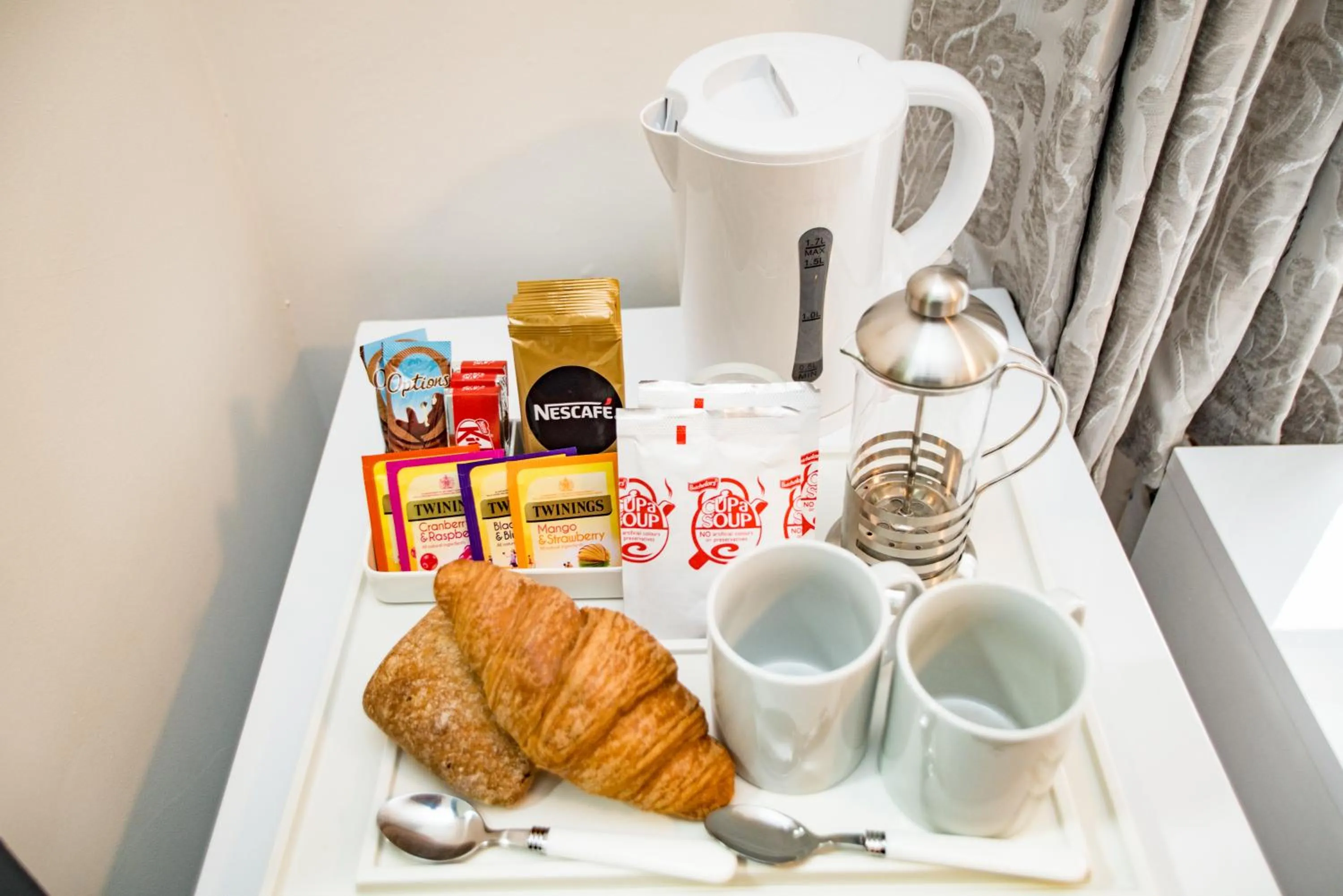 Coffee/tea facilities in Wilson Lodge