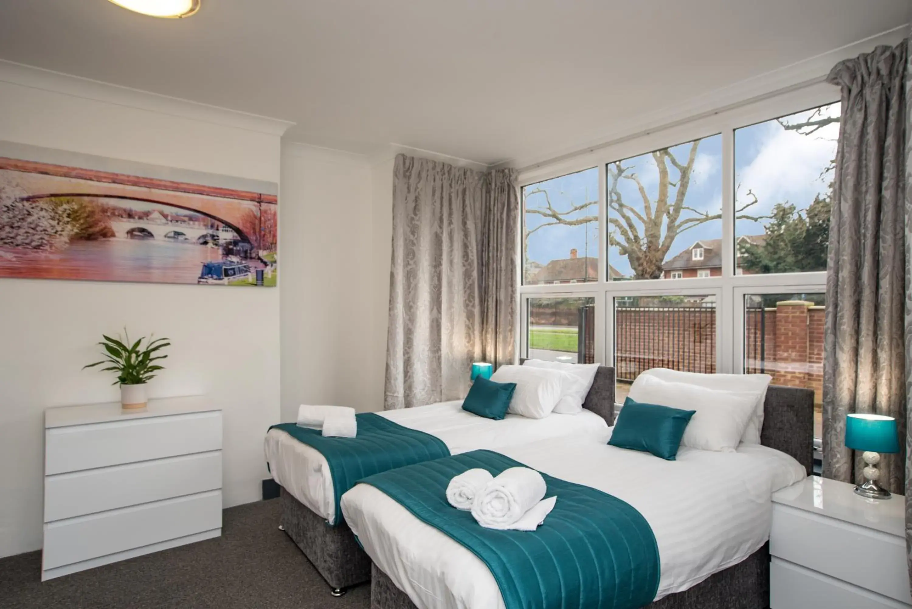 Deluxe Triple Room in Wilson Lodge Deluxe Triple Room in Wilson Lodge