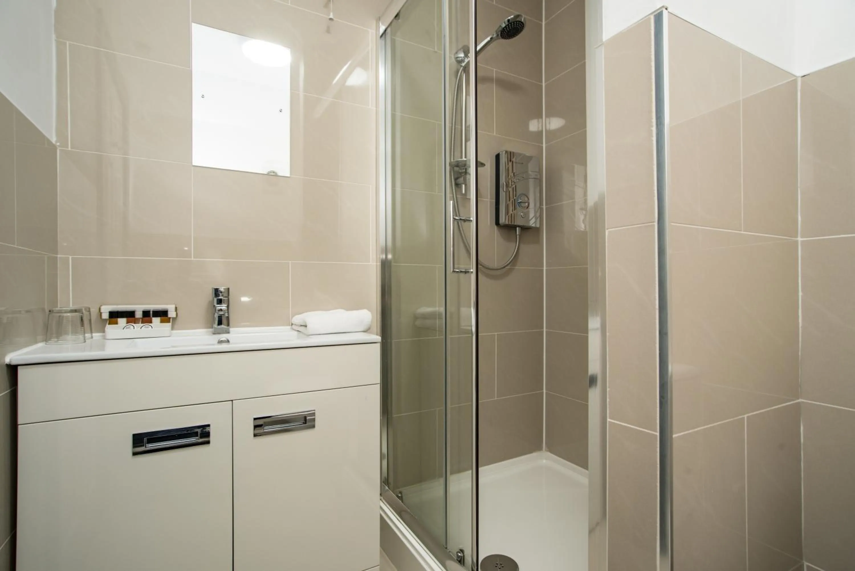 Bathroom in Wilson Lodge