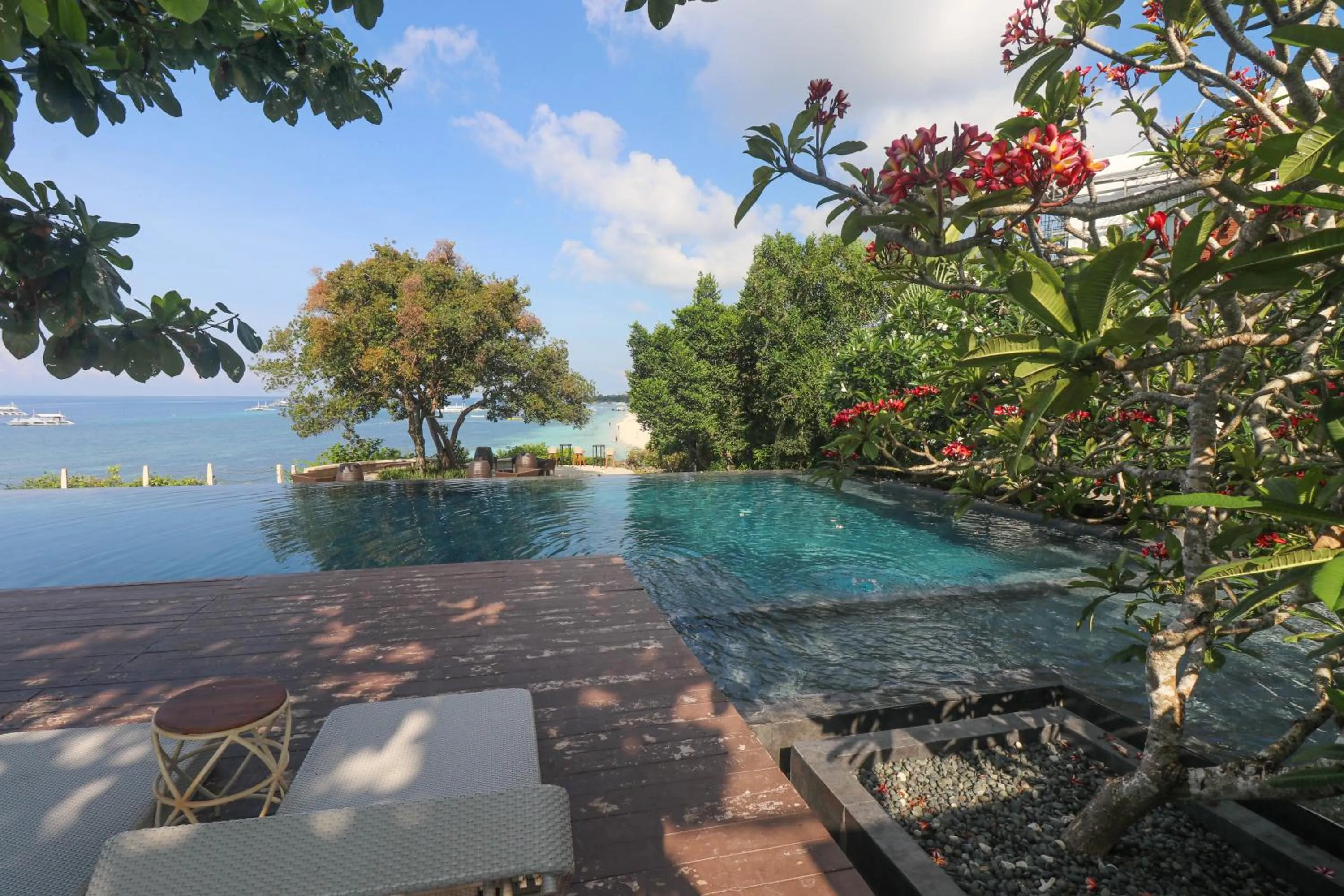 Swimming pool in Amorita Resort Bohol