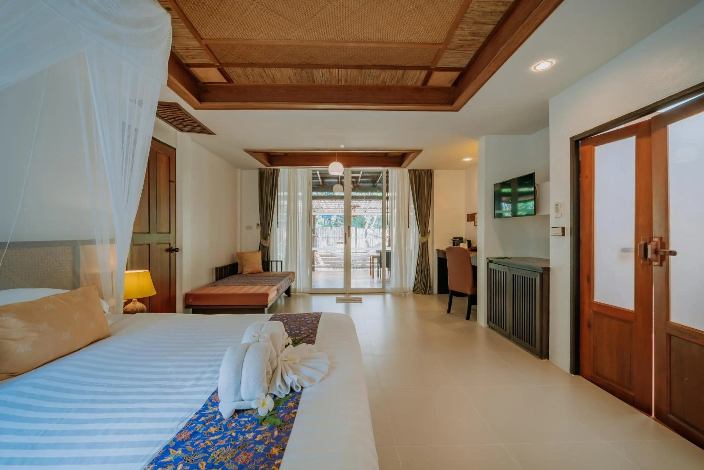 Bed in Ban Sainai Resort- Aonang's Green Resort