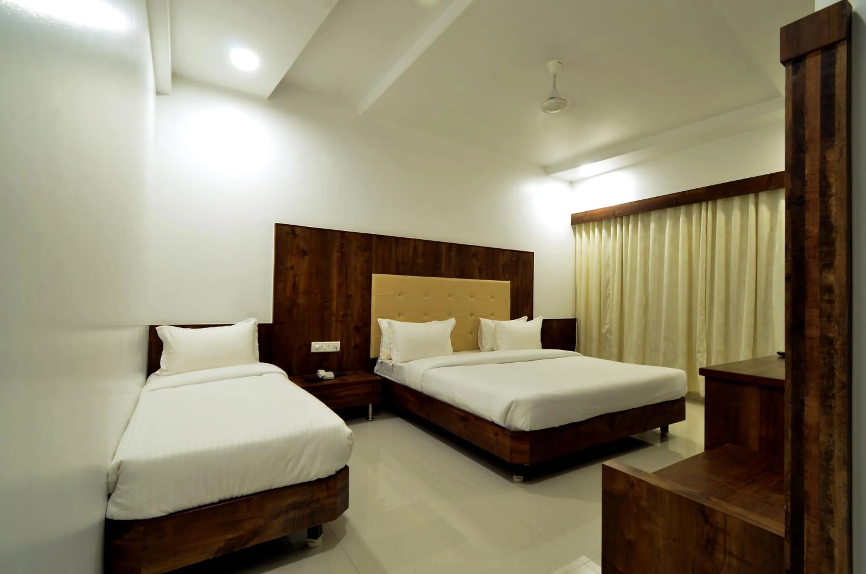 Photo of the whole room, Bed in Hotel Dwarka Park