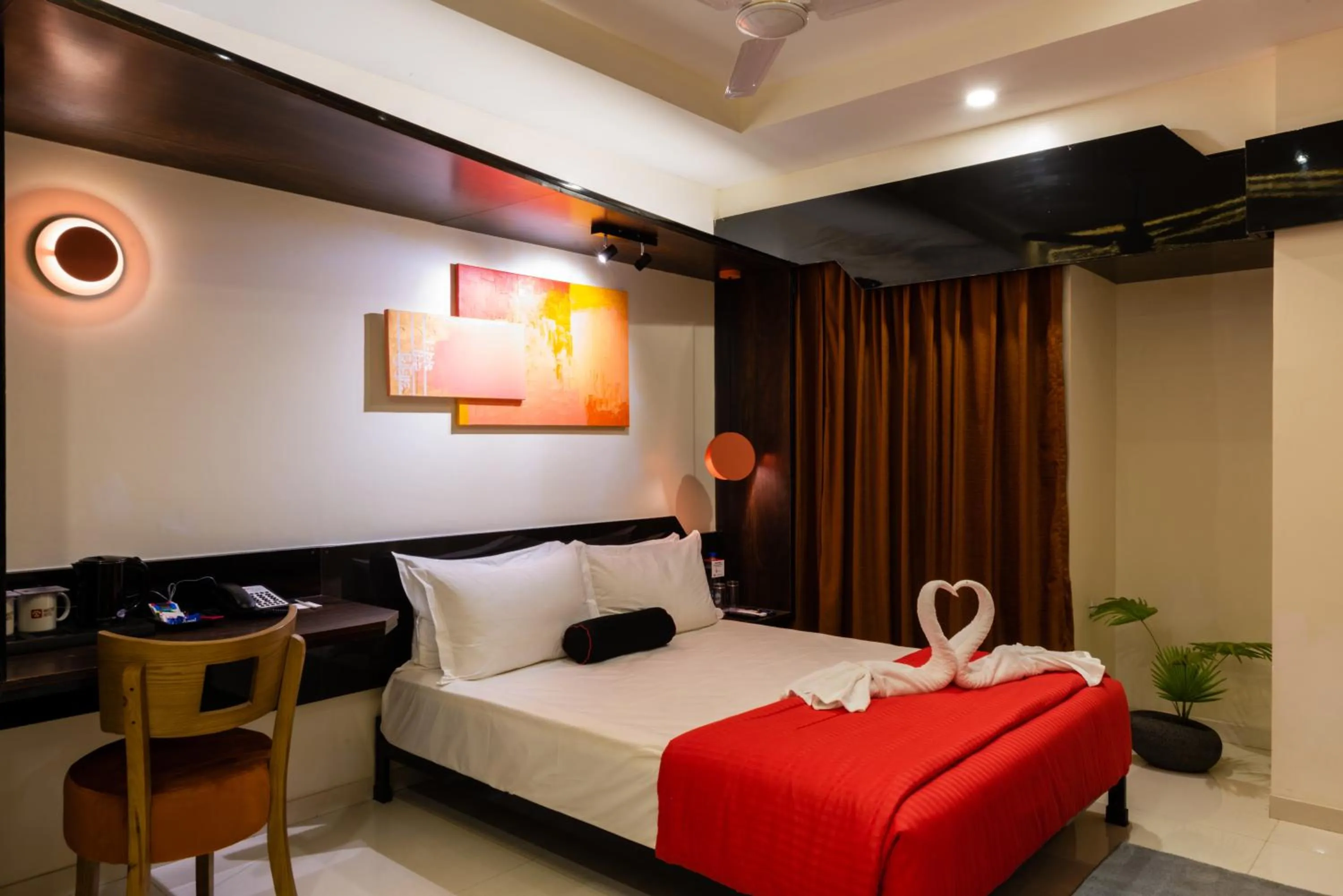 Little Mastiff Moshi by OTHPL