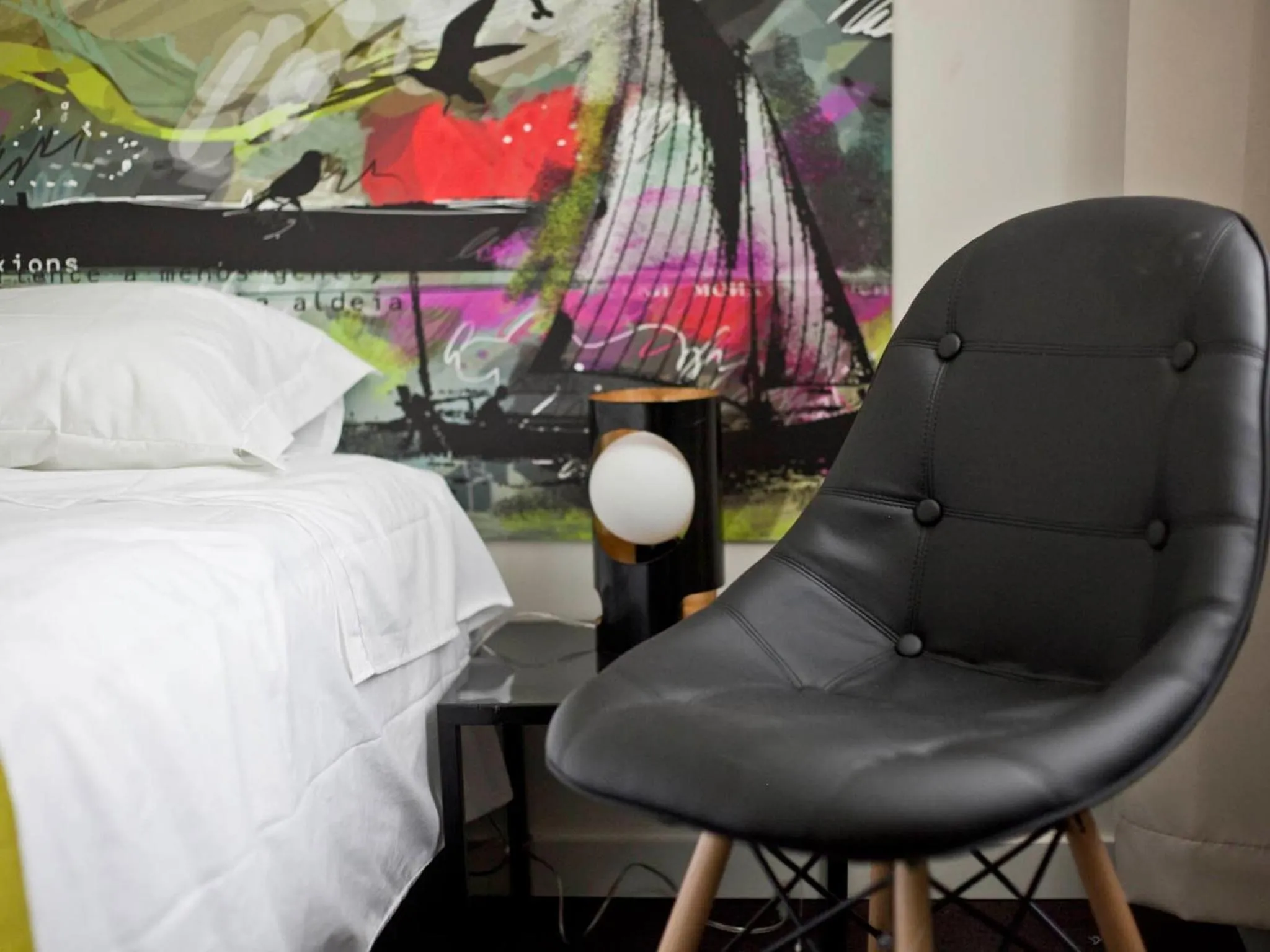 Seating area, Bed in The ART INN Lisbon