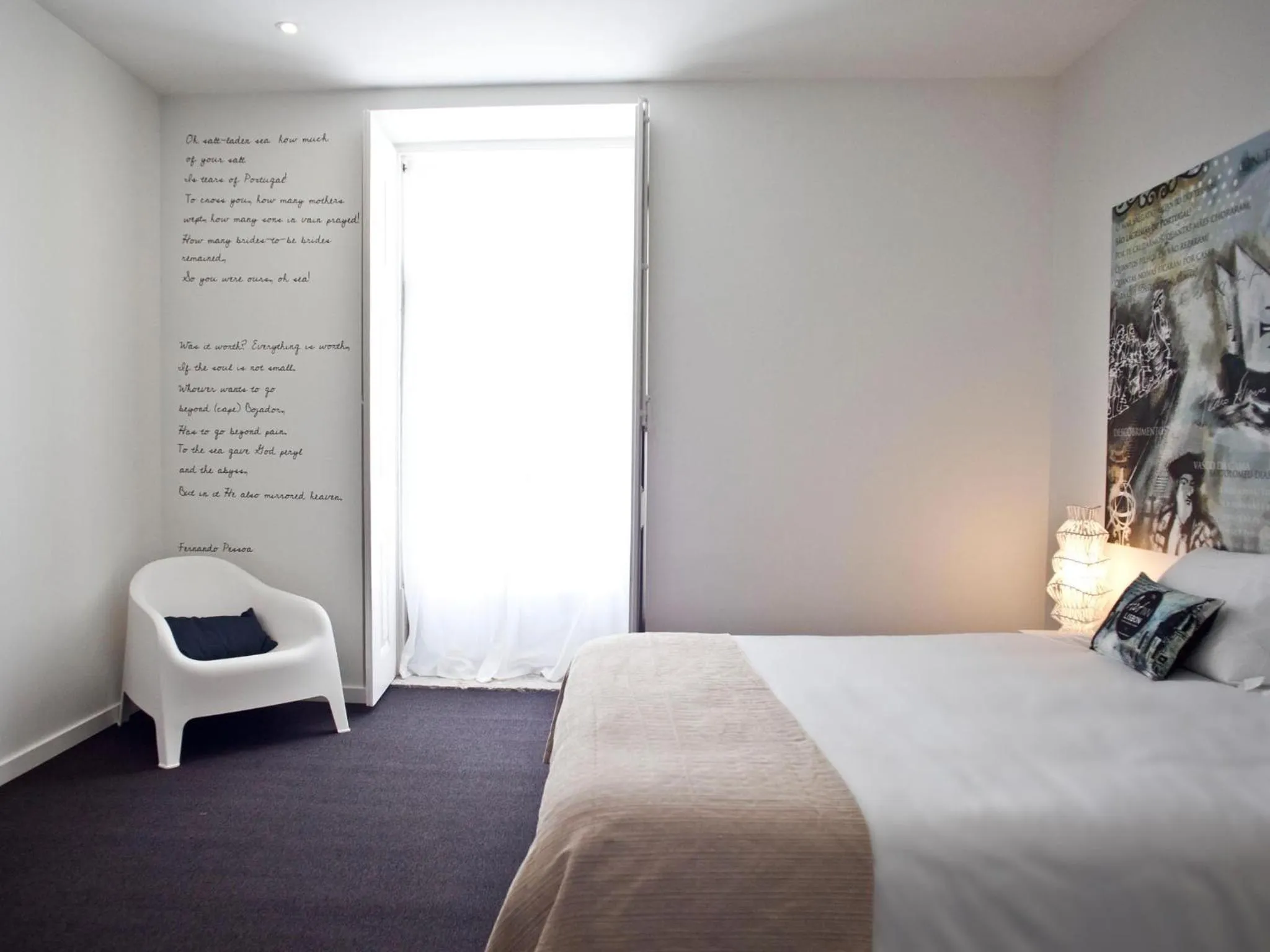 Photo of the whole room, Bed in The ART INN Lisbon