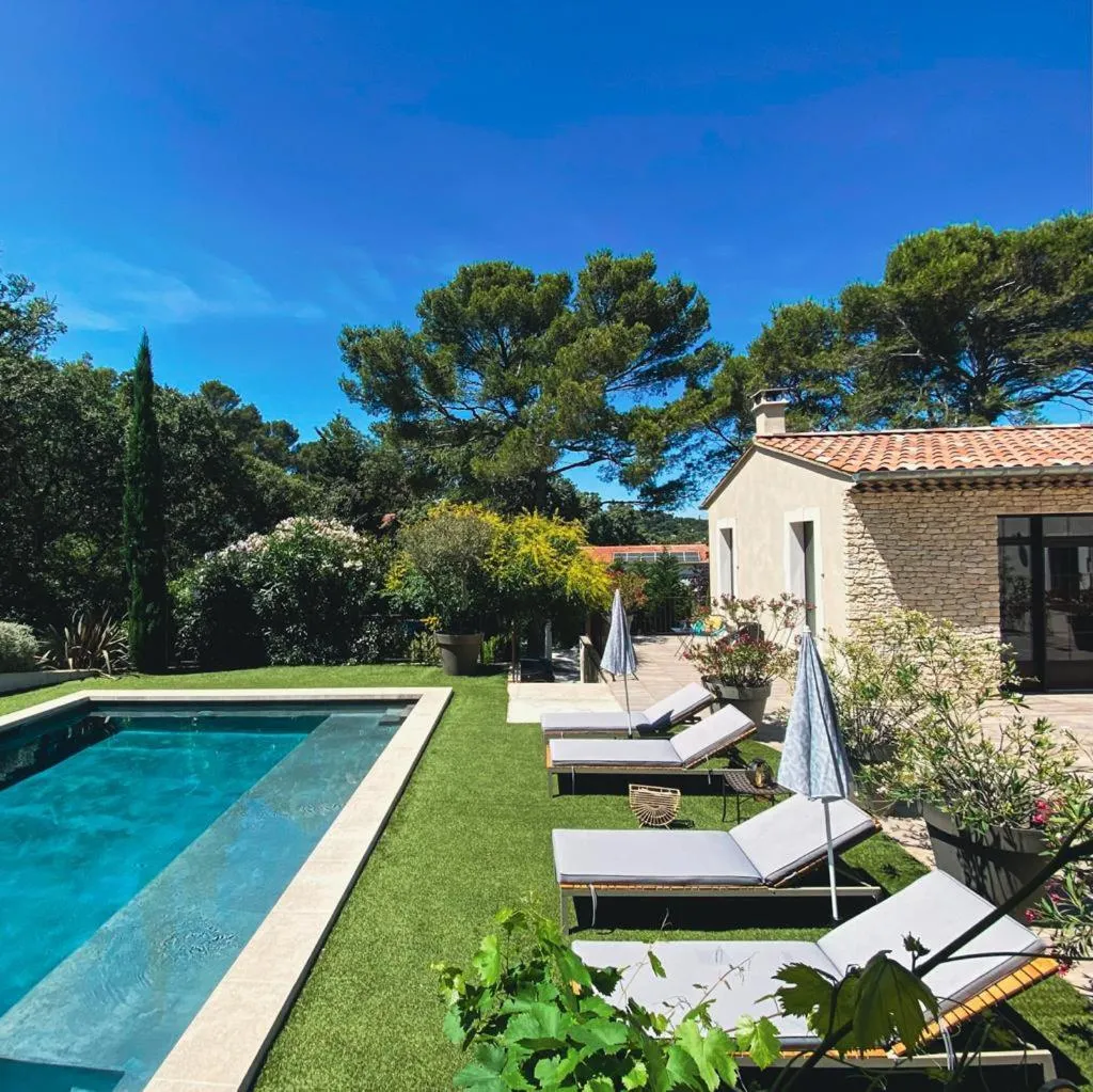 Swimming pool in La Villa Dupont d'Avignon
