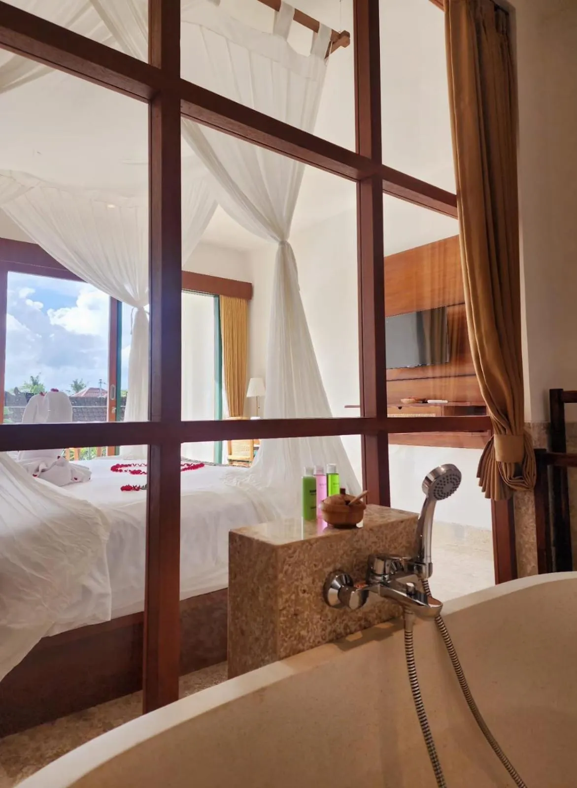 Bathroom, Bed in Sabana Ubud