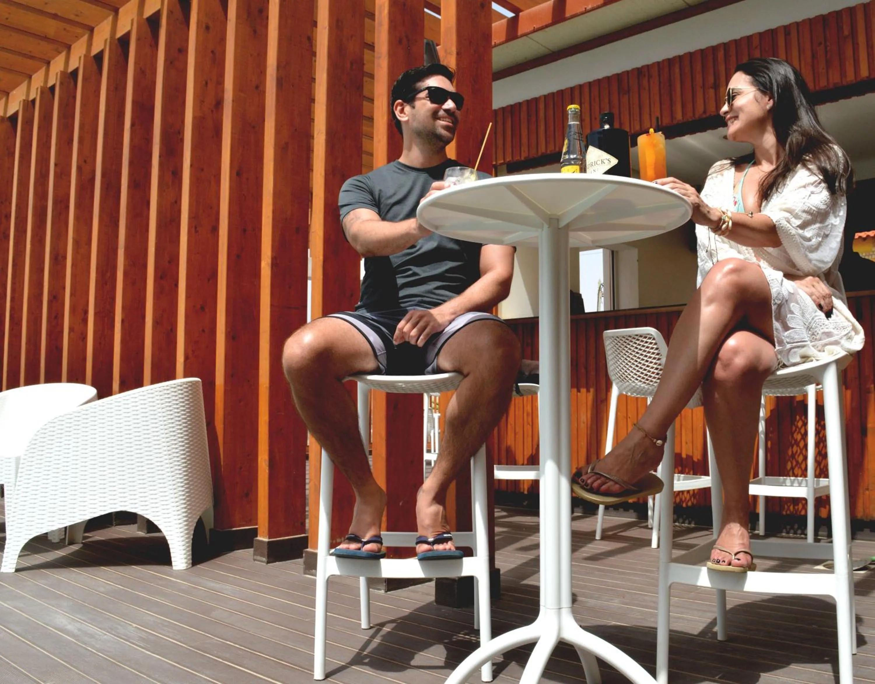 People in Hotel Da Luz