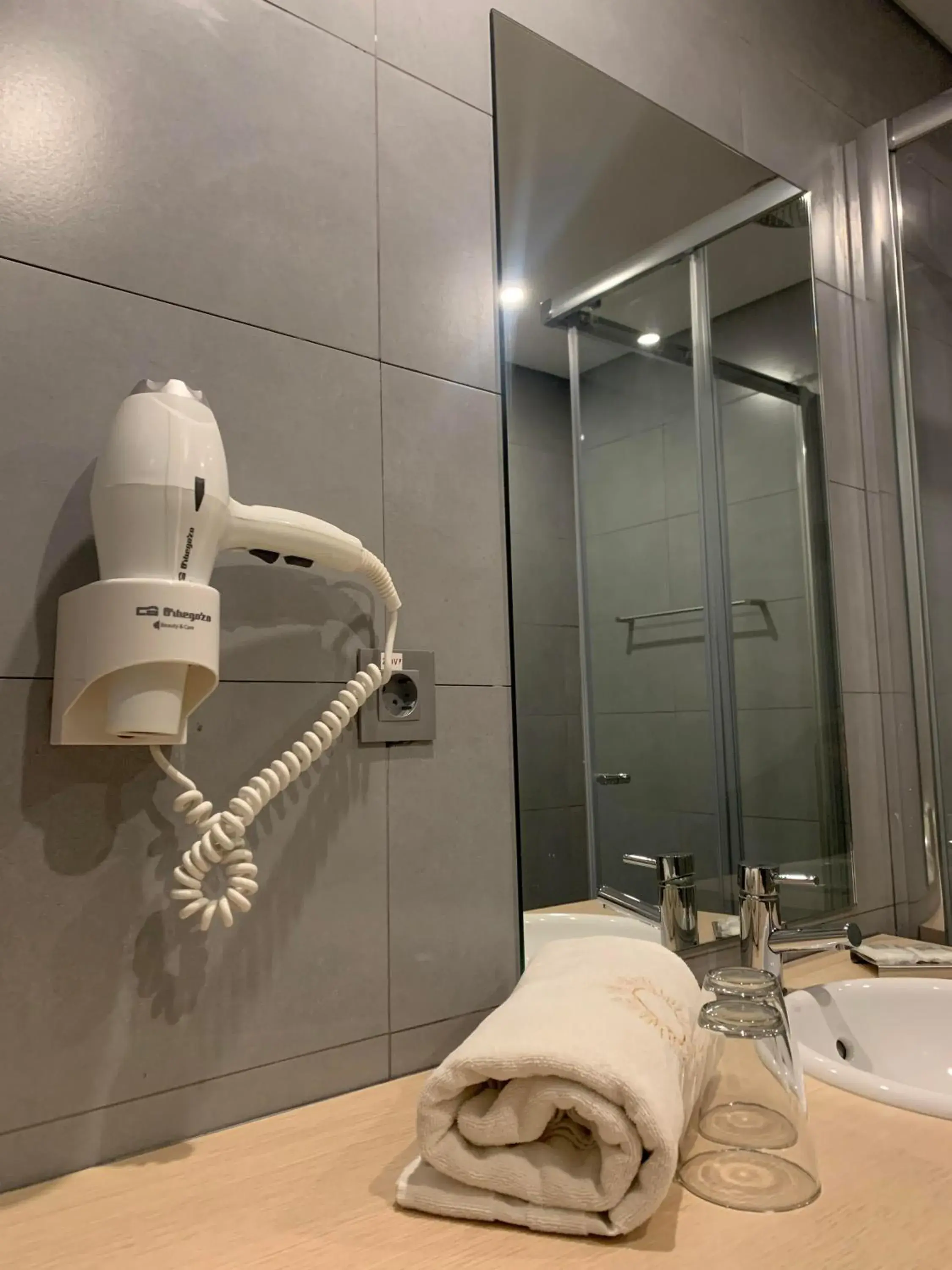 Superior Double or Twin Room with Balcony in Hotel Da Luz Superior Double or Twin Room with Balcony in Hotel Da Luz