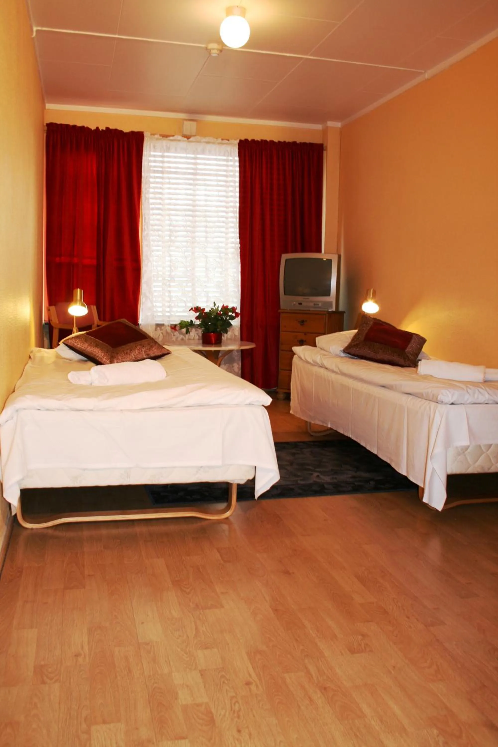 Bed in Barents Hotell