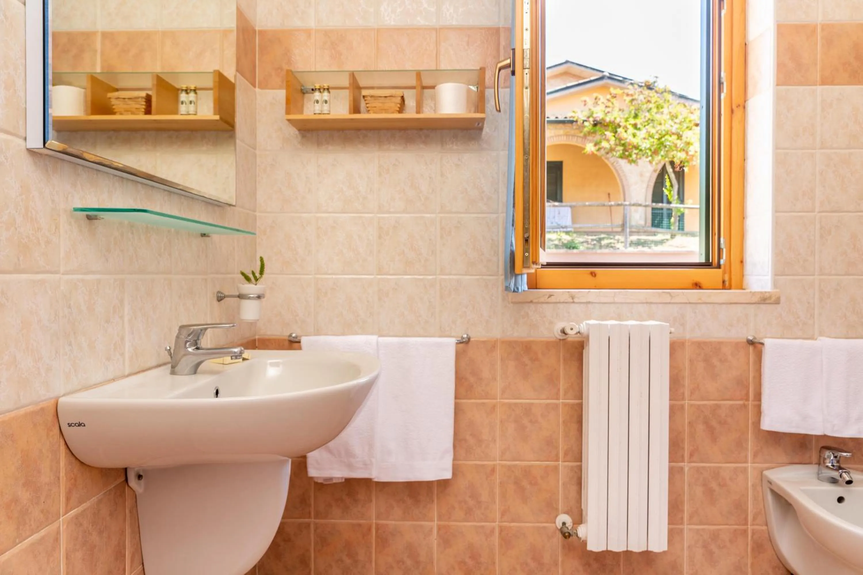 Bathroom in Pian Dei Mucini Resort