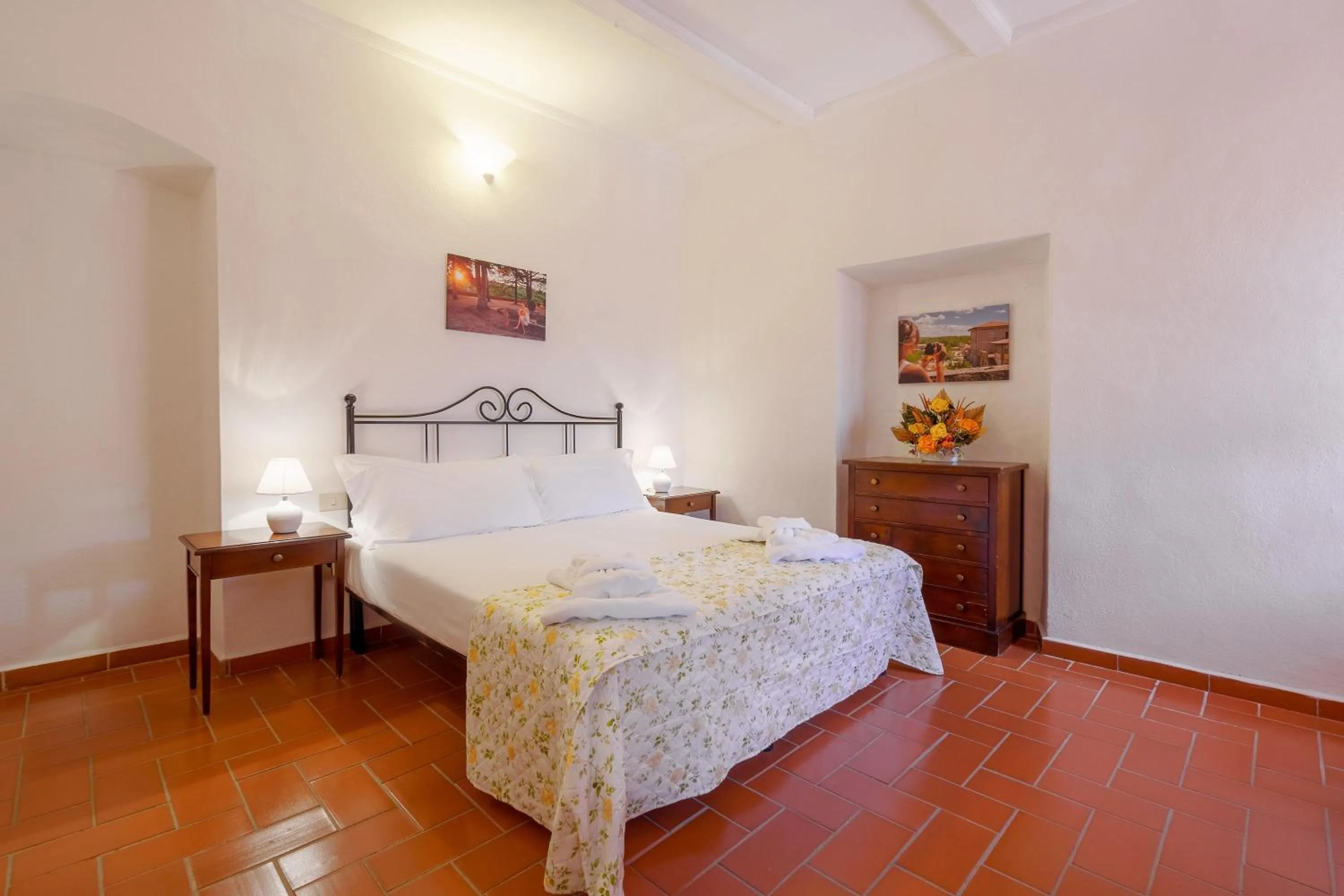 Photo of the whole room, Bed in Pian Dei Mucini Resort