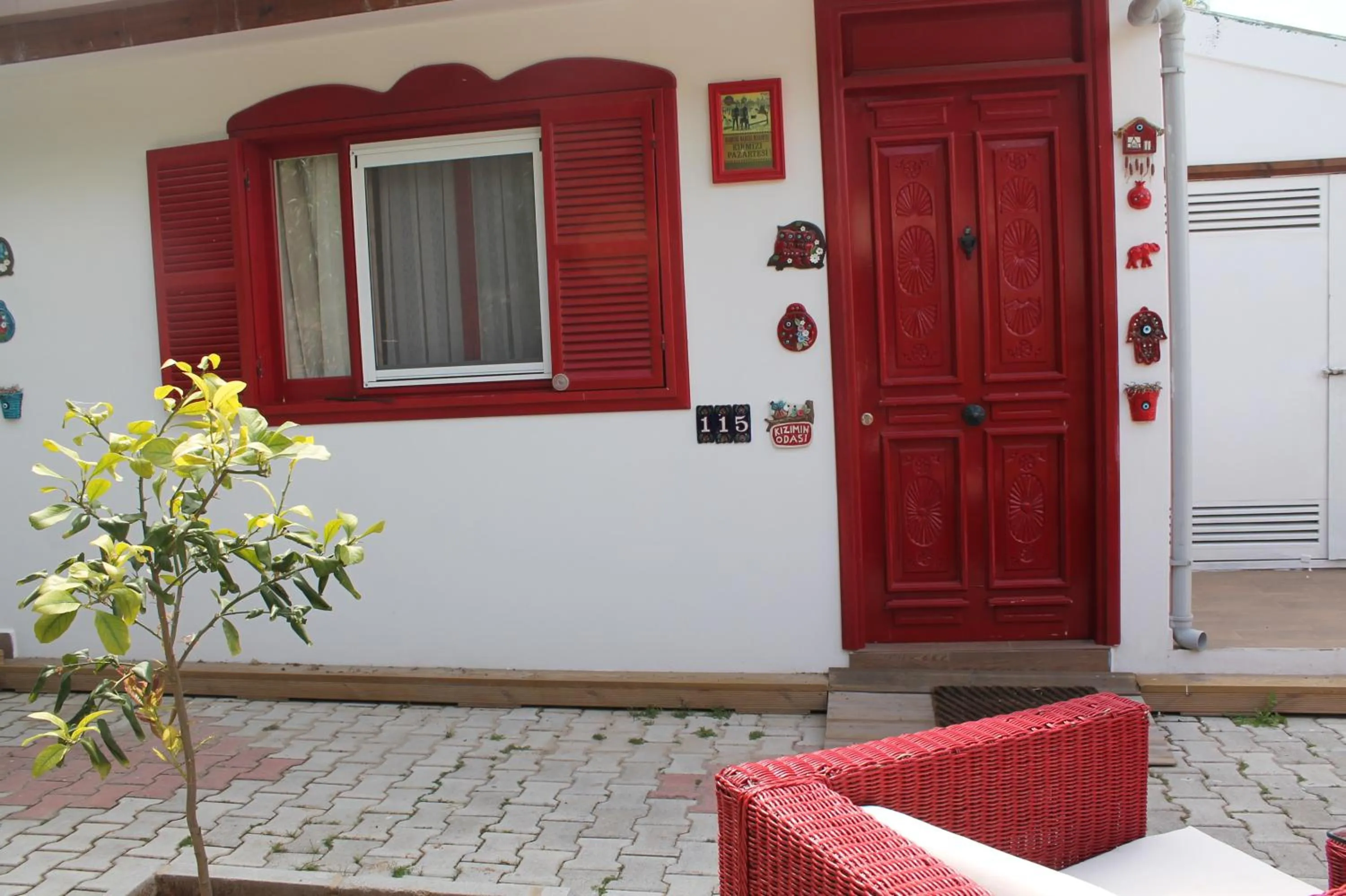 Bella View Art Boutique Hotel