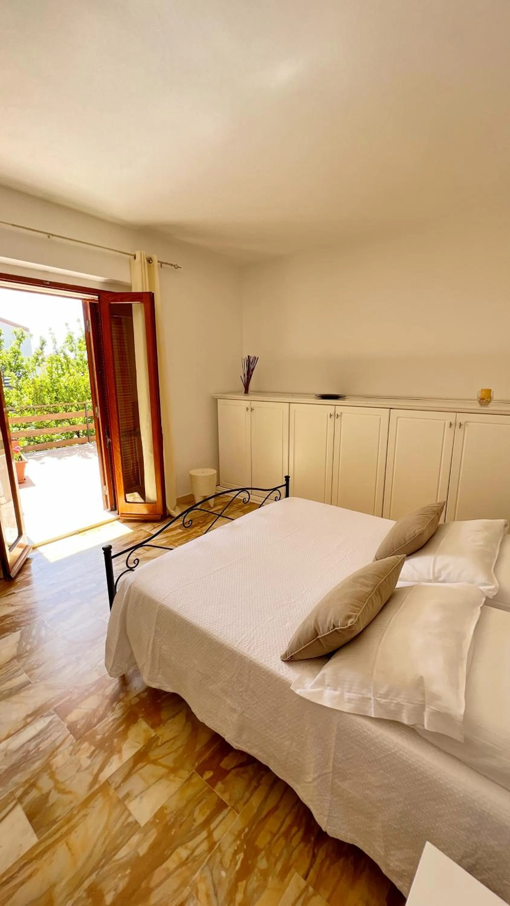 Bedroom, Bed in Villa Iole