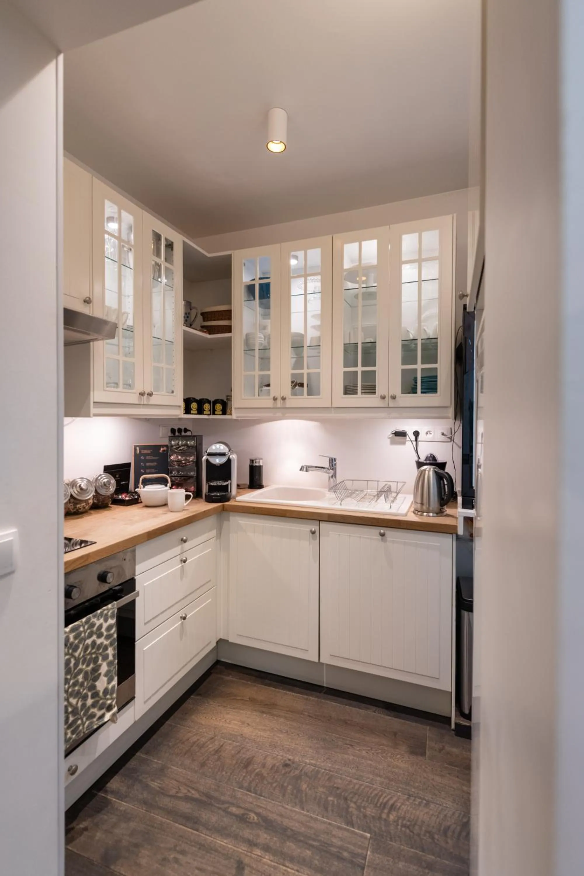 Communal kitchen in 1er Etage Marais