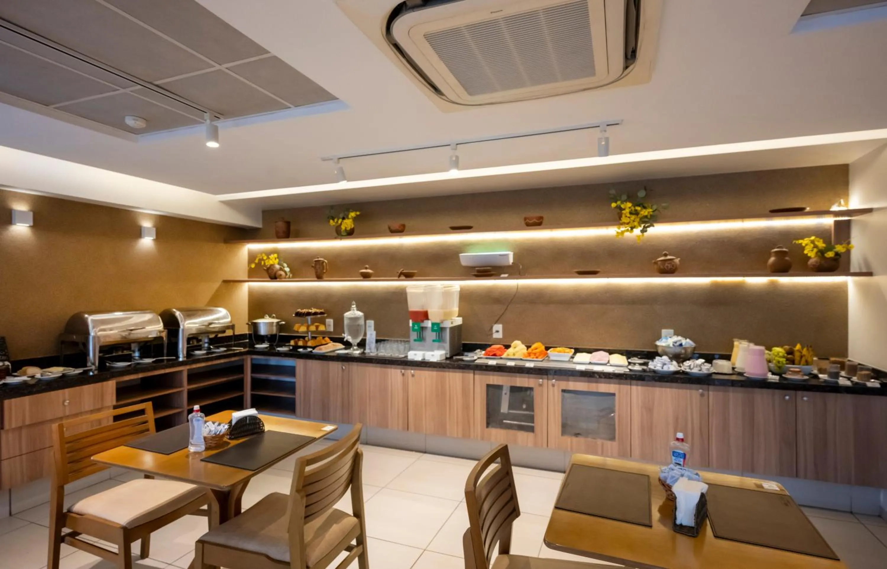 Breakfast in Villa Park Hotel Recife