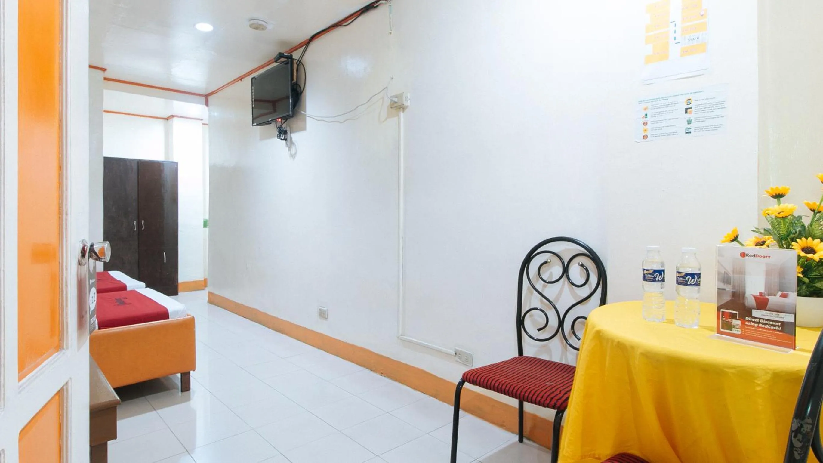 Seating area in RedDoorz near East Avenue Medical Center