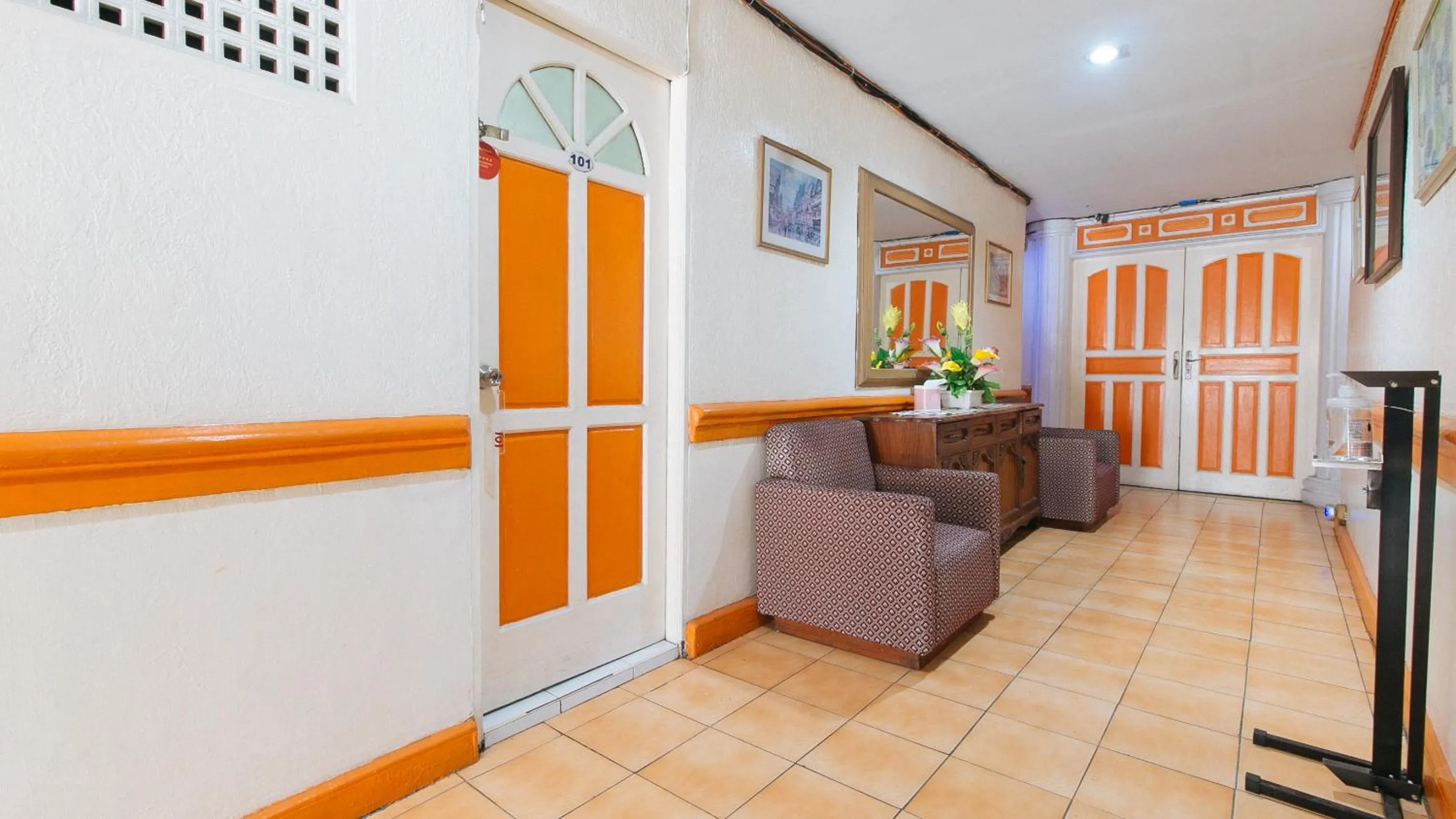 Lobby or reception in RedDoorz near East Avenue Medical Center