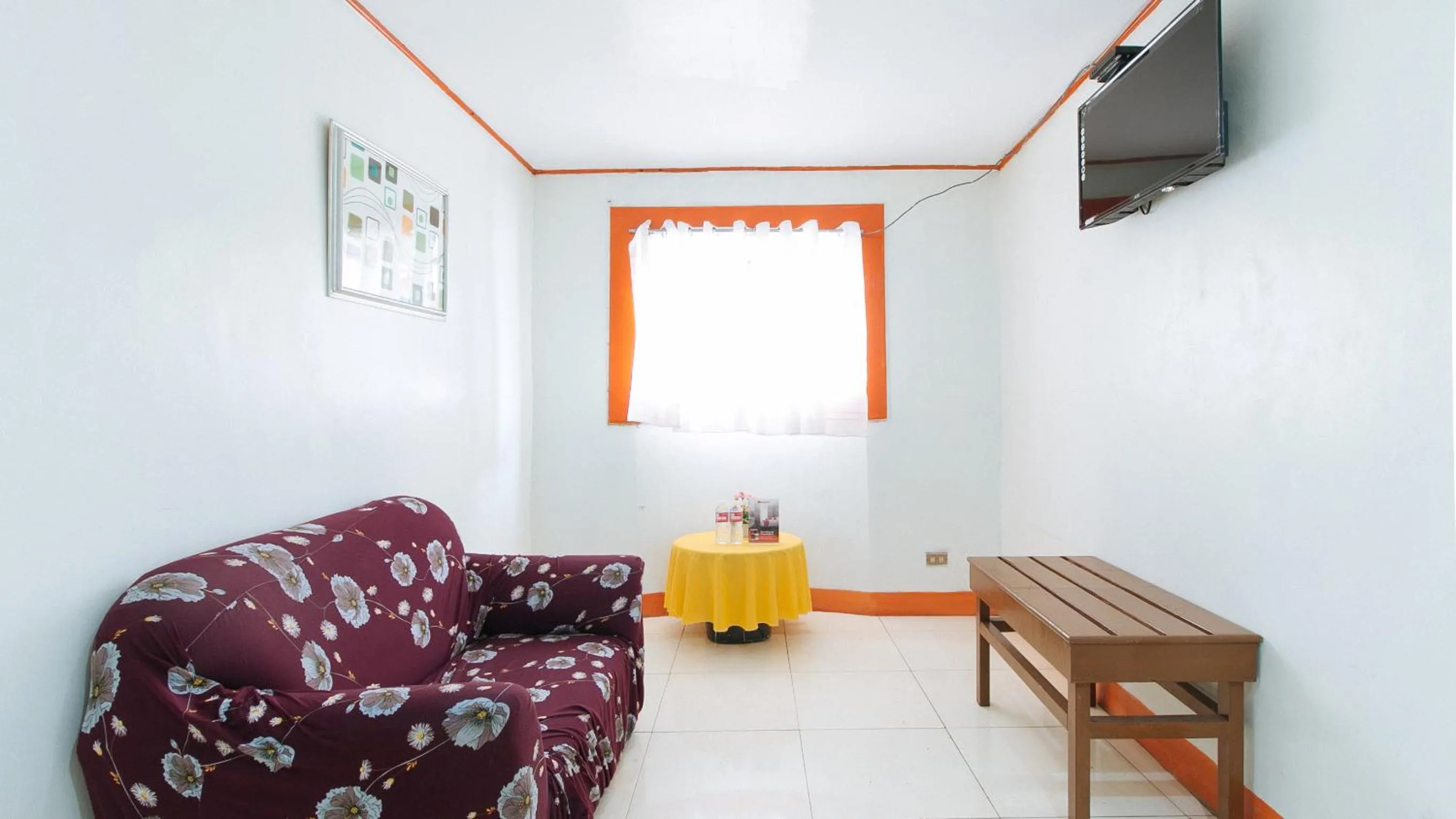 TV and multimedia in RedDoorz near East Avenue Medical Center