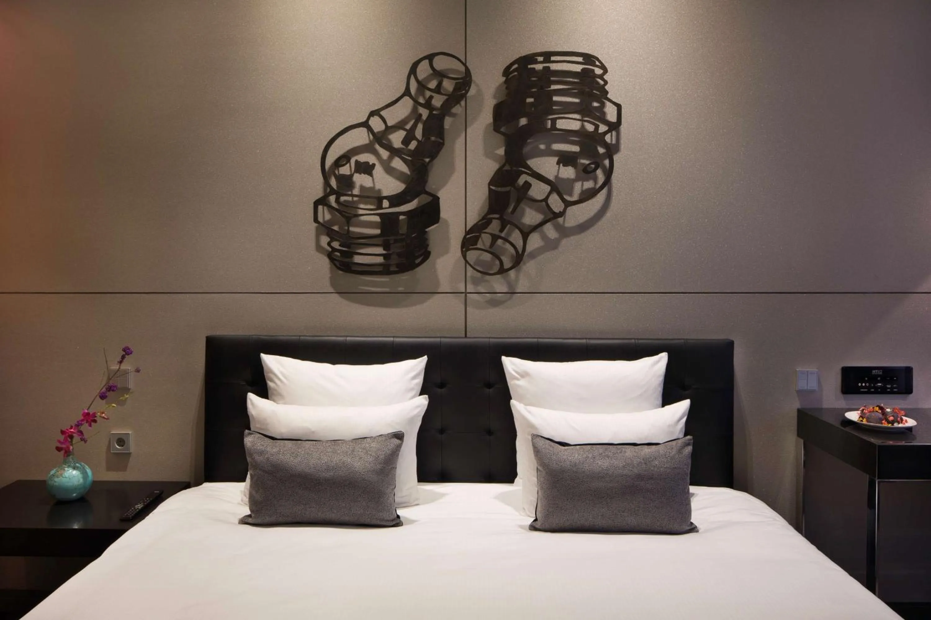 Bedroom, Bed in art'otel amsterdam, Powered by Radisson Hotels