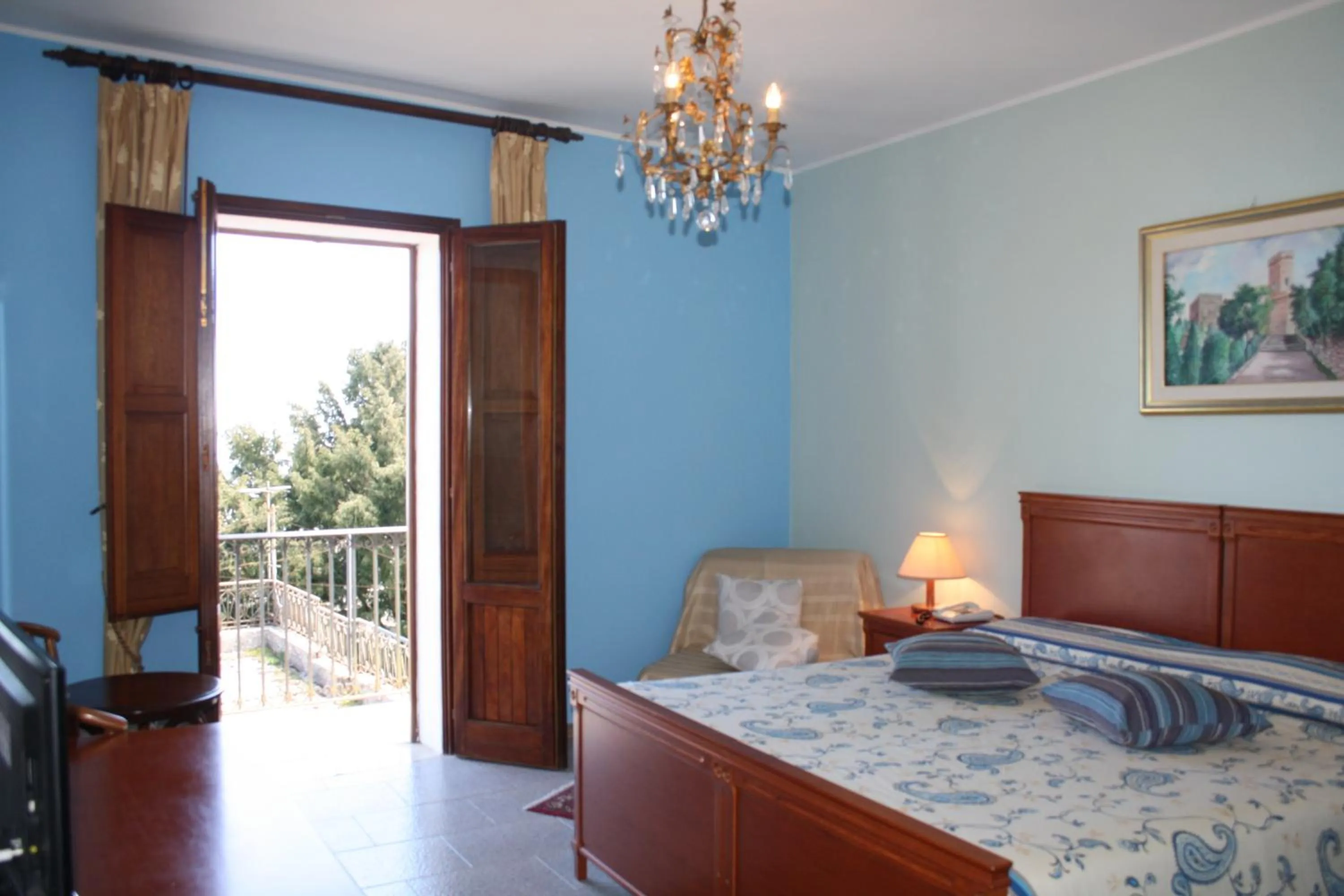 Bedroom, Bed in Hotel Edelweiss