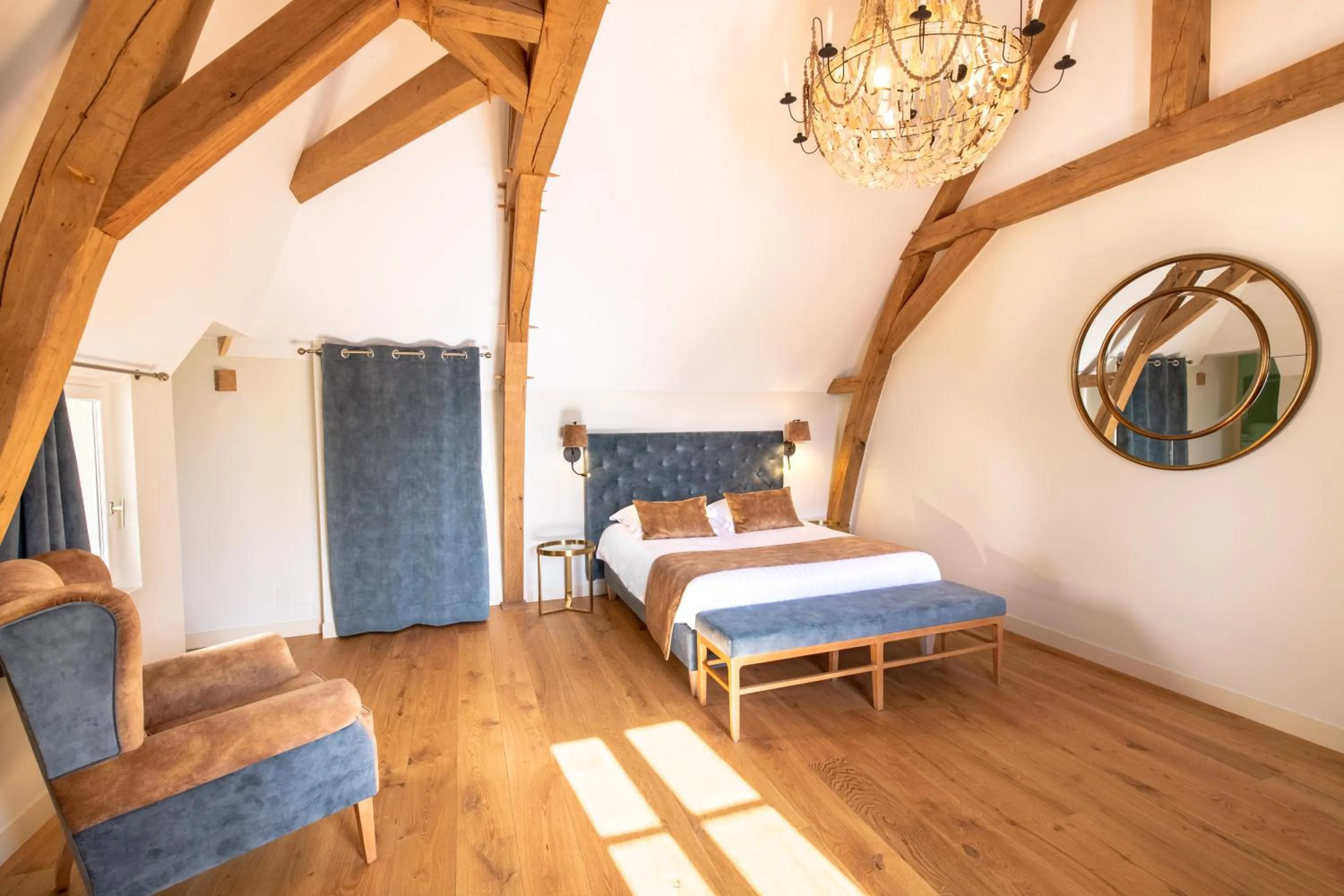 Photo of the whole room in Hotel Haras De La Potardiere