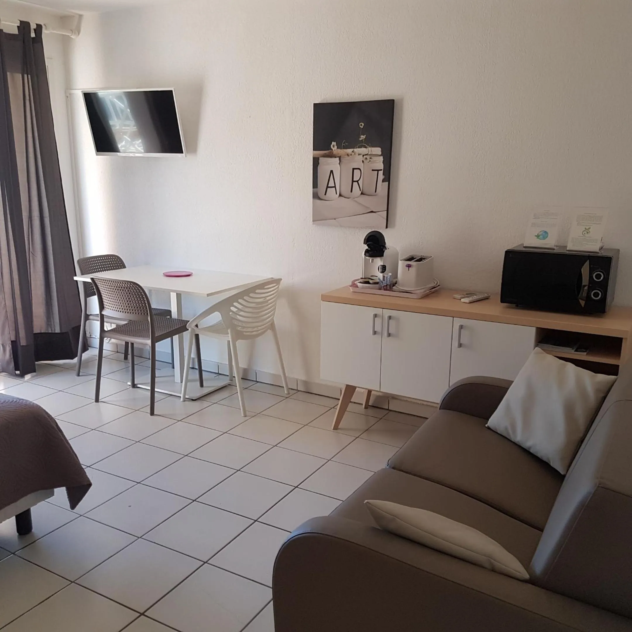 Coffee/tea facilities in Résidence Saint Michel