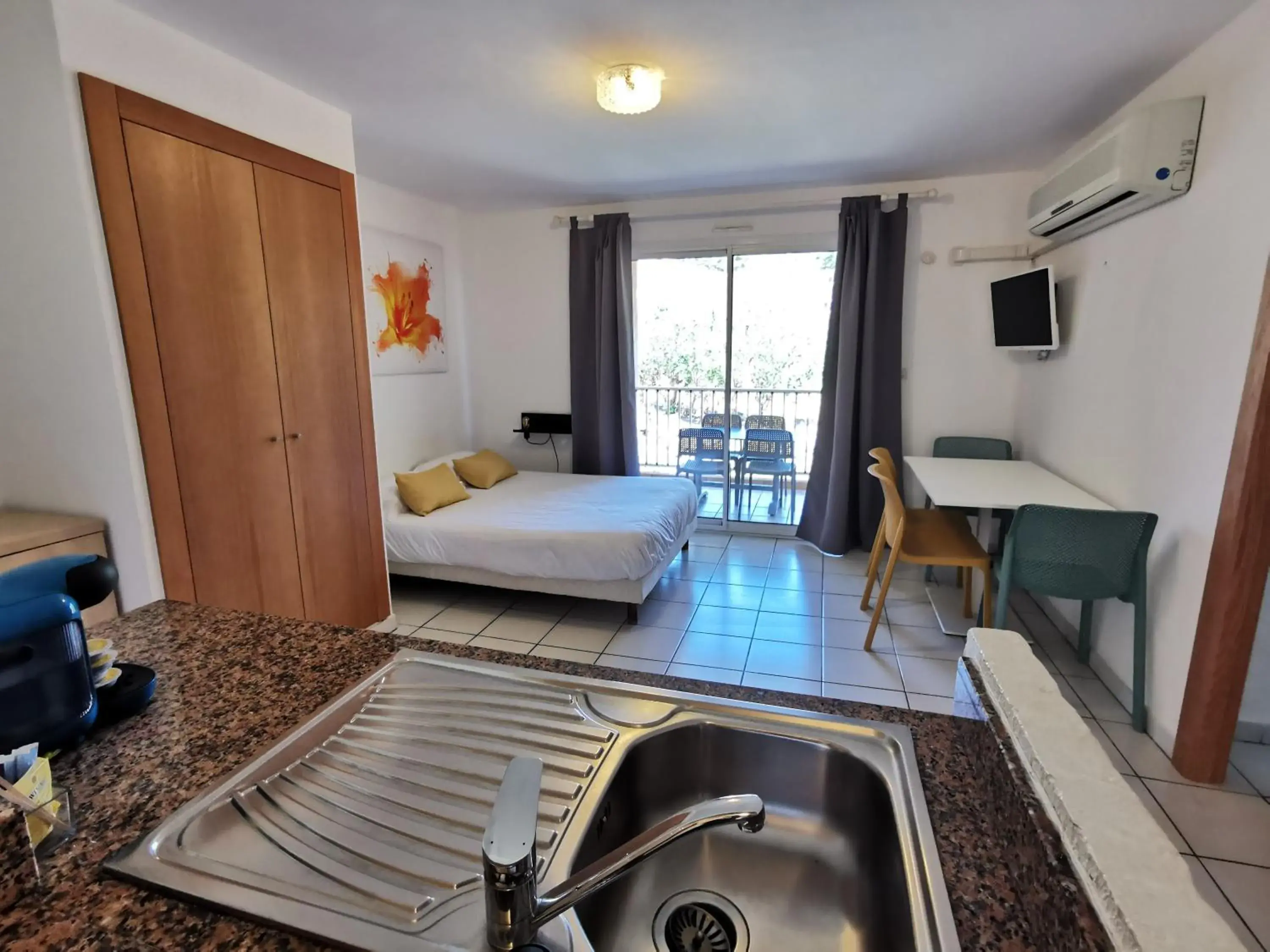 Two-Room Apartment in Résidence Saint Michel Two-Room Apartment in Résidence Saint Michel