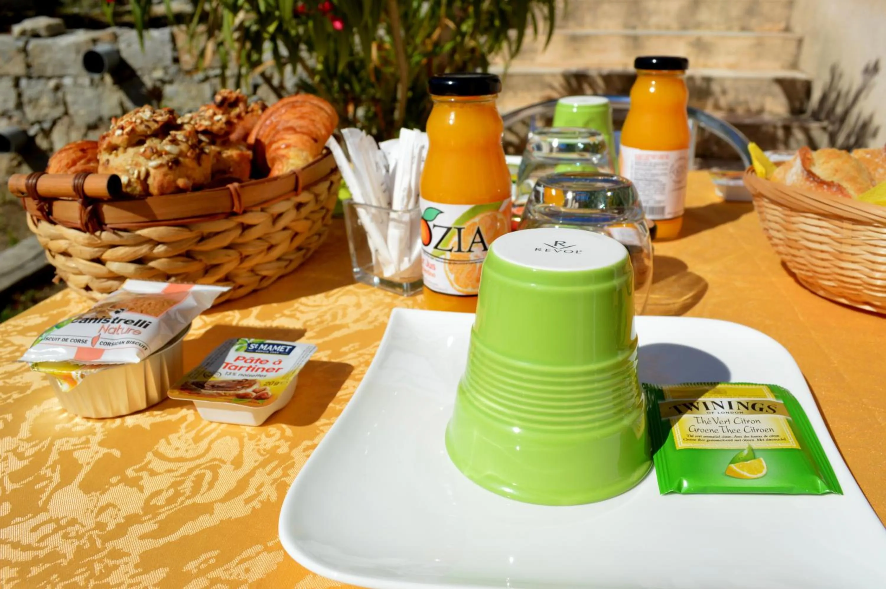 Breakfast in Résidence Saint Michel