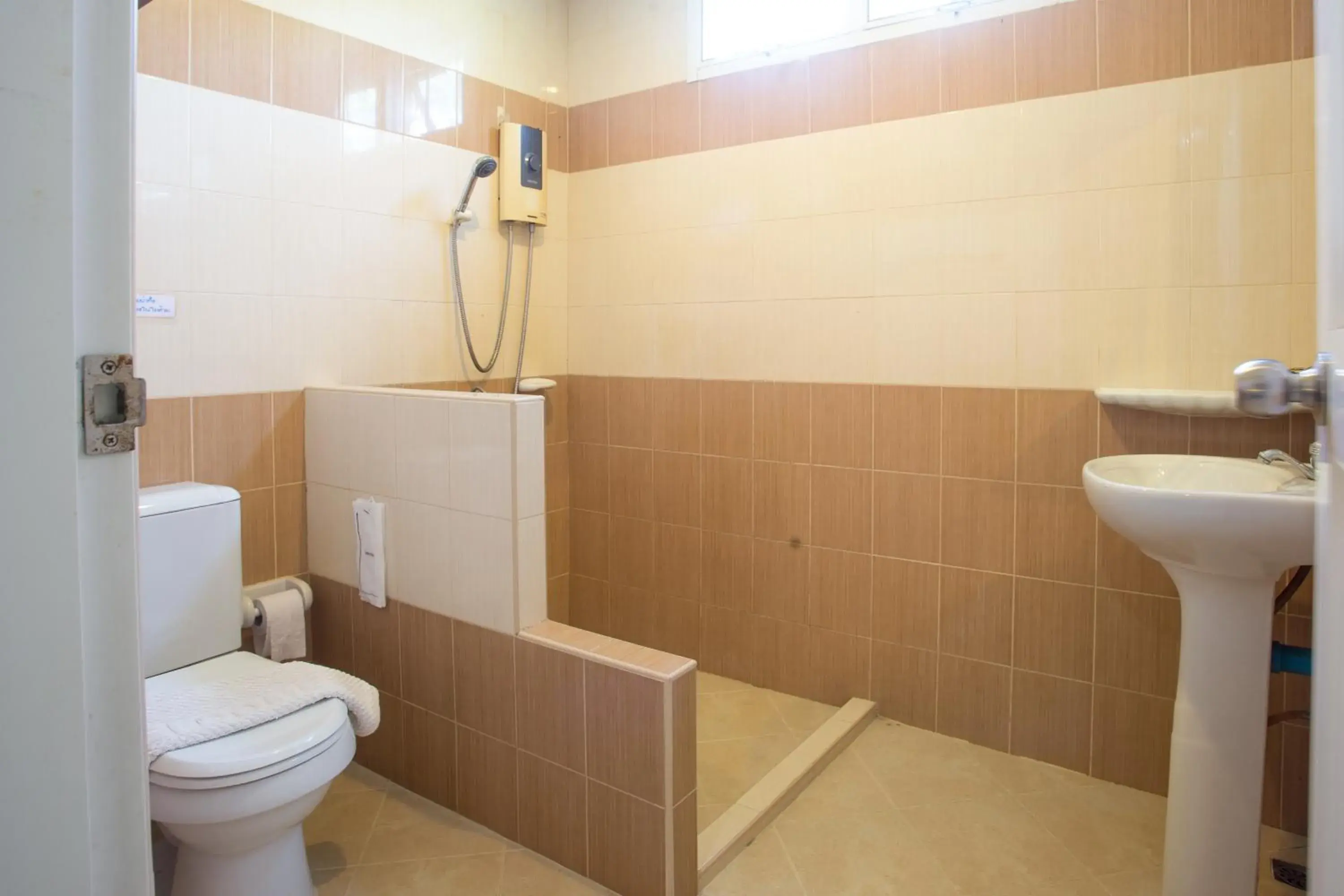 Deluxe Twin Room in Phusuay Park View Hotel Deluxe Twin Room in Phusuay Park View Hotel