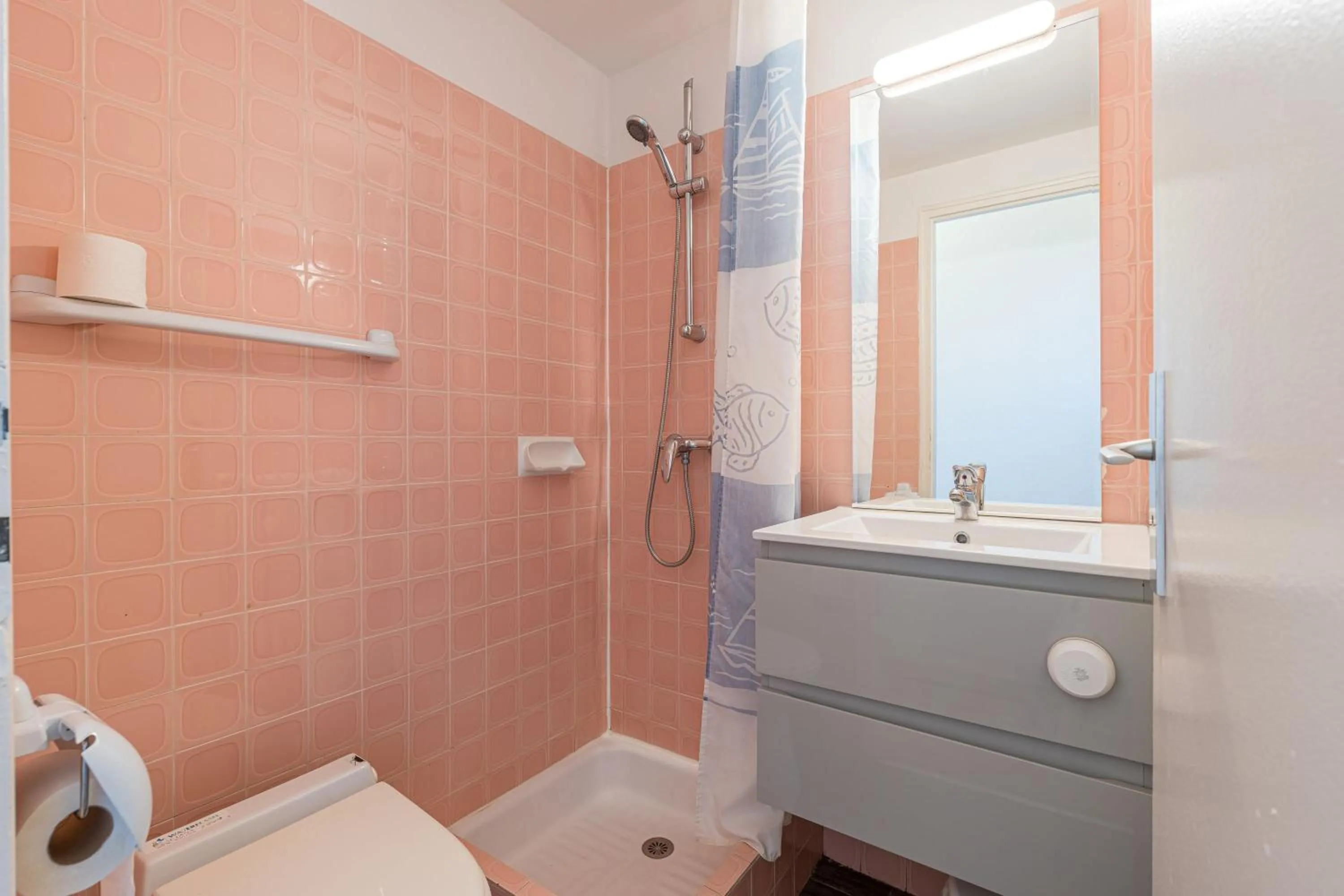 Shower in TERNELIA Le Vent Du Large