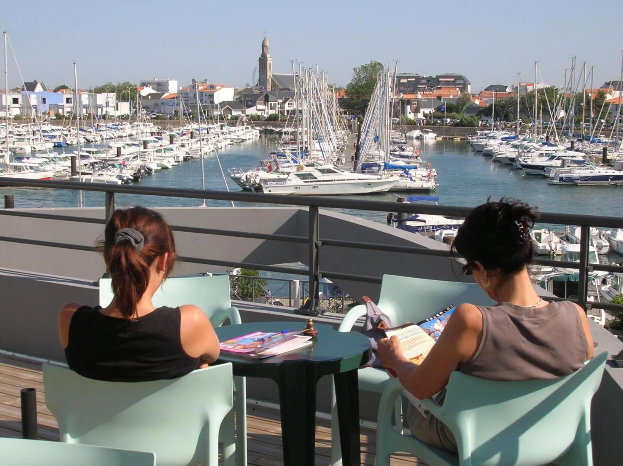 Lounge or bar in TERNELIA Le Vent Du Large